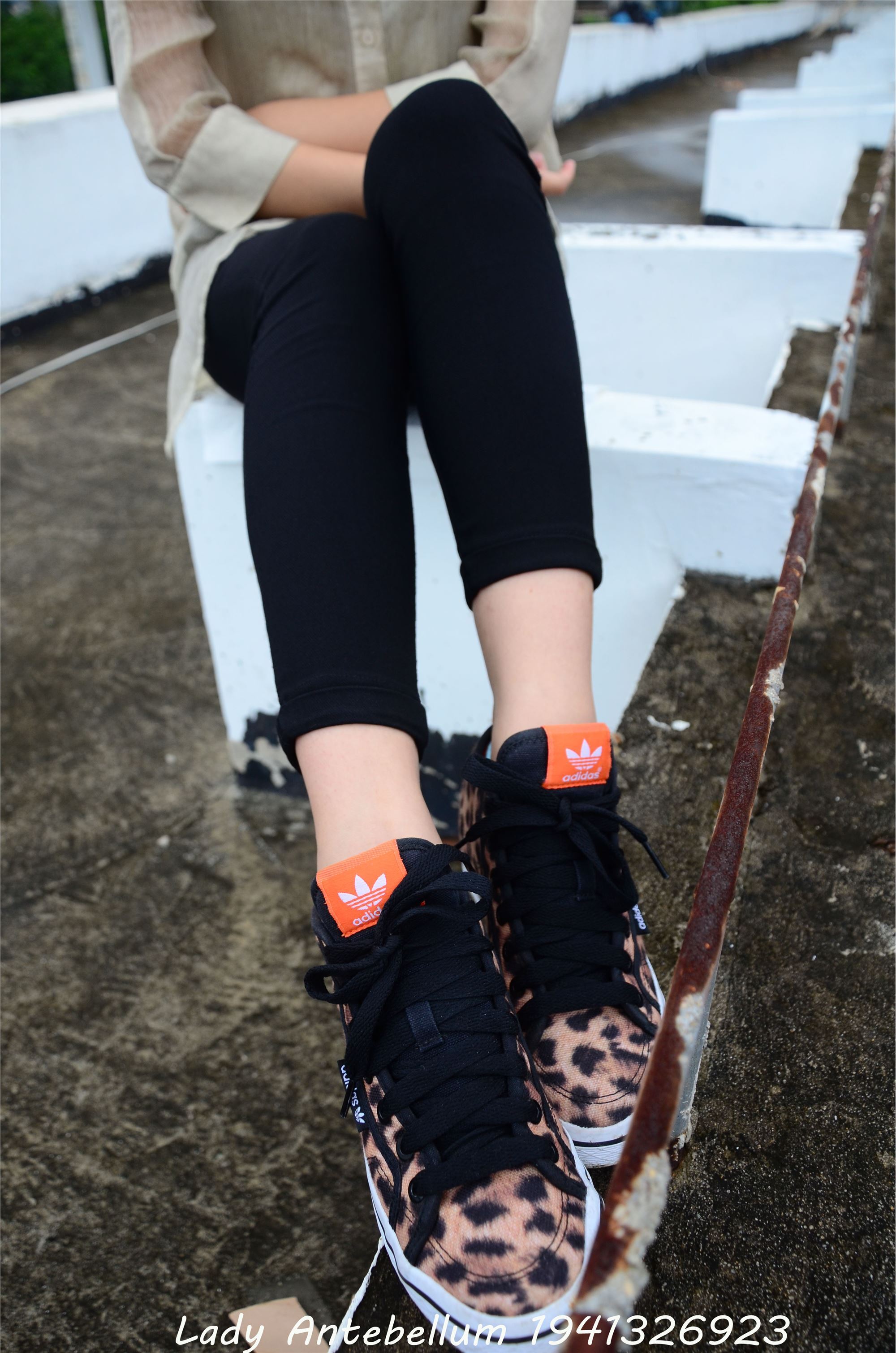 战前女神  恋足美腿棉袜女神级摄影套图 051