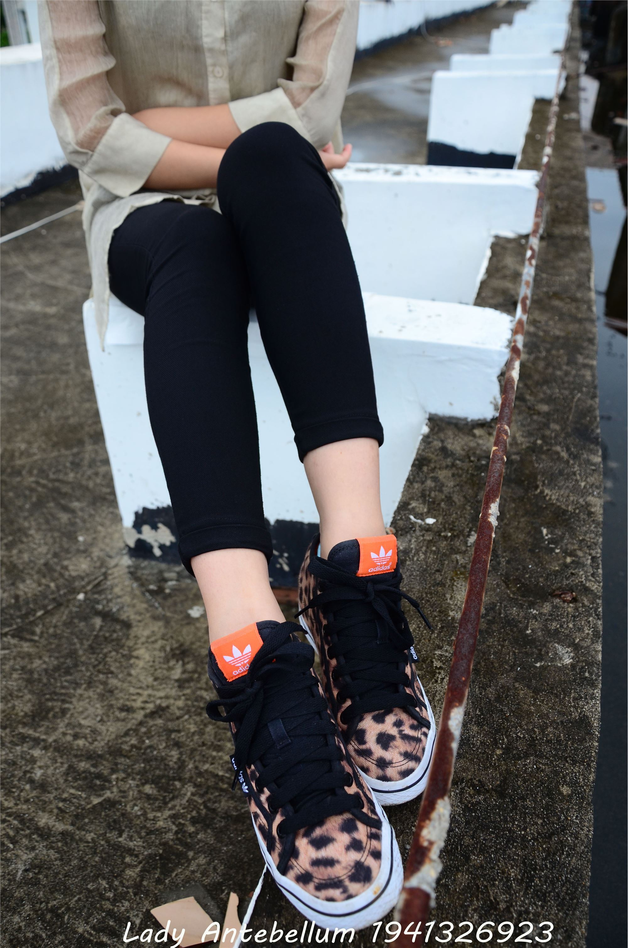 战前女神  恋足美腿棉袜女神级摄影套图 051