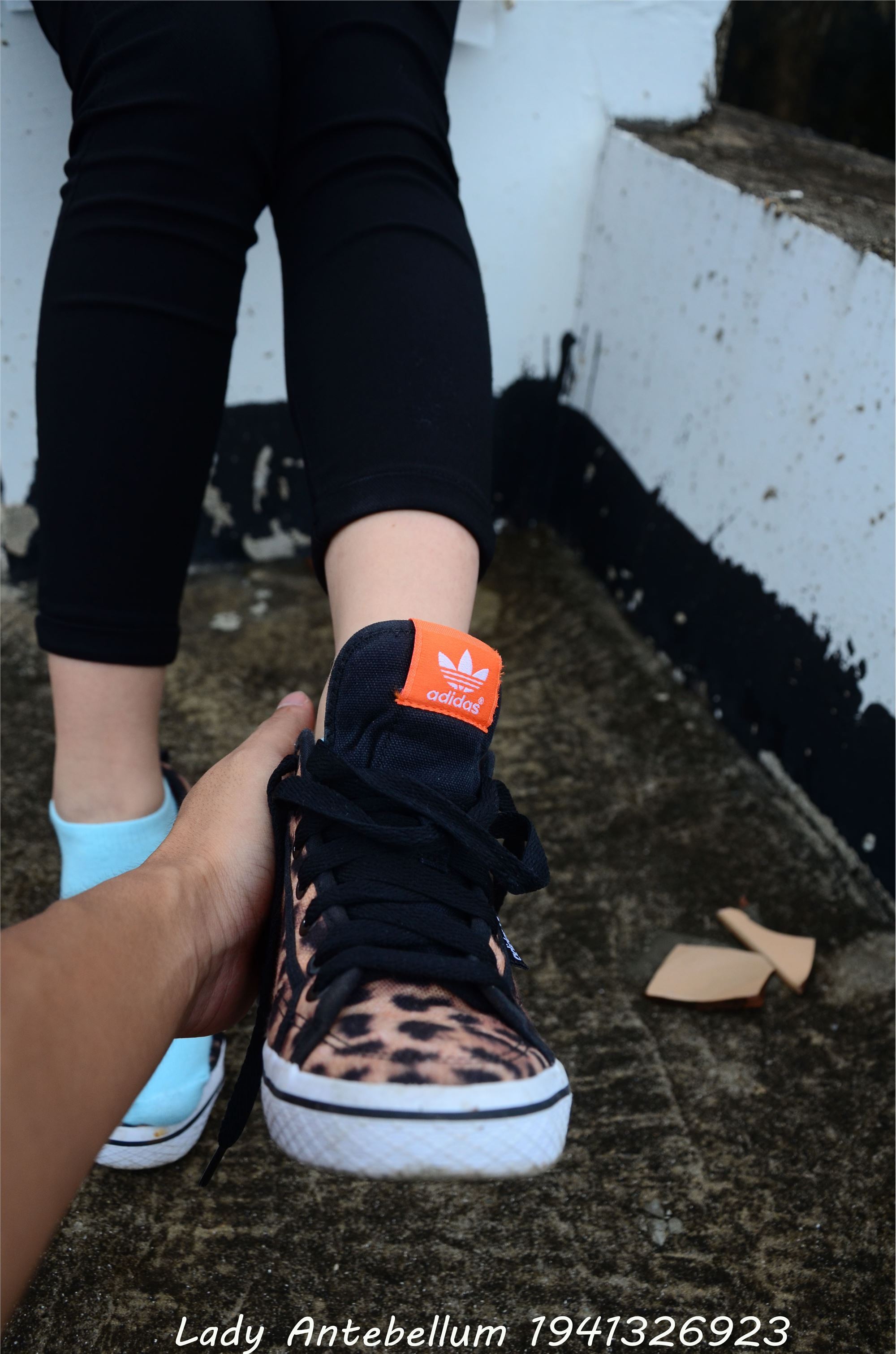 战前女神  恋足美腿棉袜女神级摄影套图 051