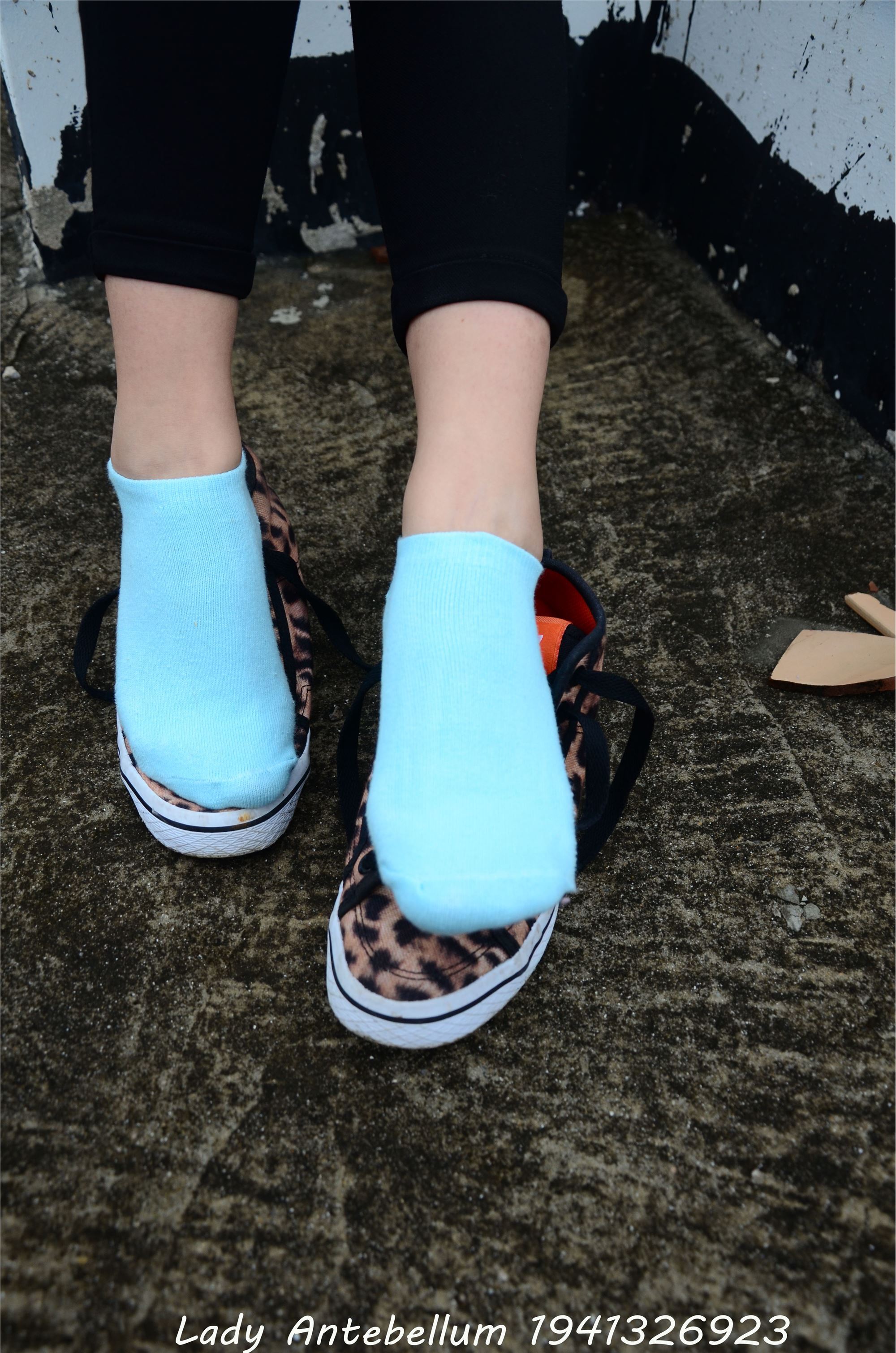 战前女神  恋足美腿棉袜女神级摄影套图 051