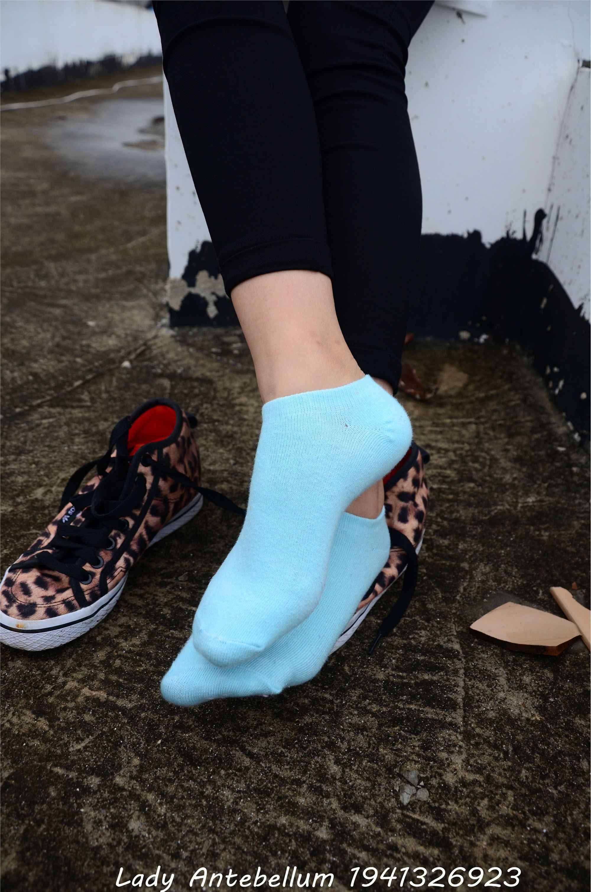 战前女神  恋足美腿棉袜女神级摄影套图 051