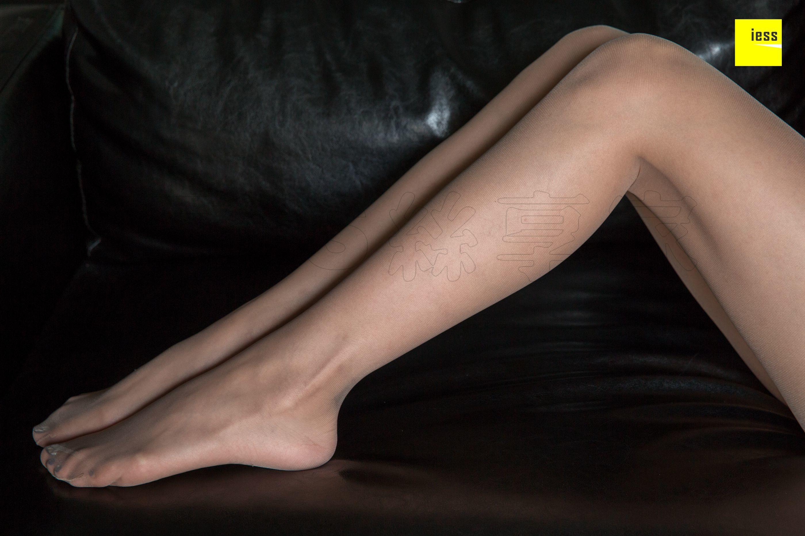 IESS异思趣向  2018.05.31 丝享家244：《辣妈破洞的肉丝脚底》辣妈君君