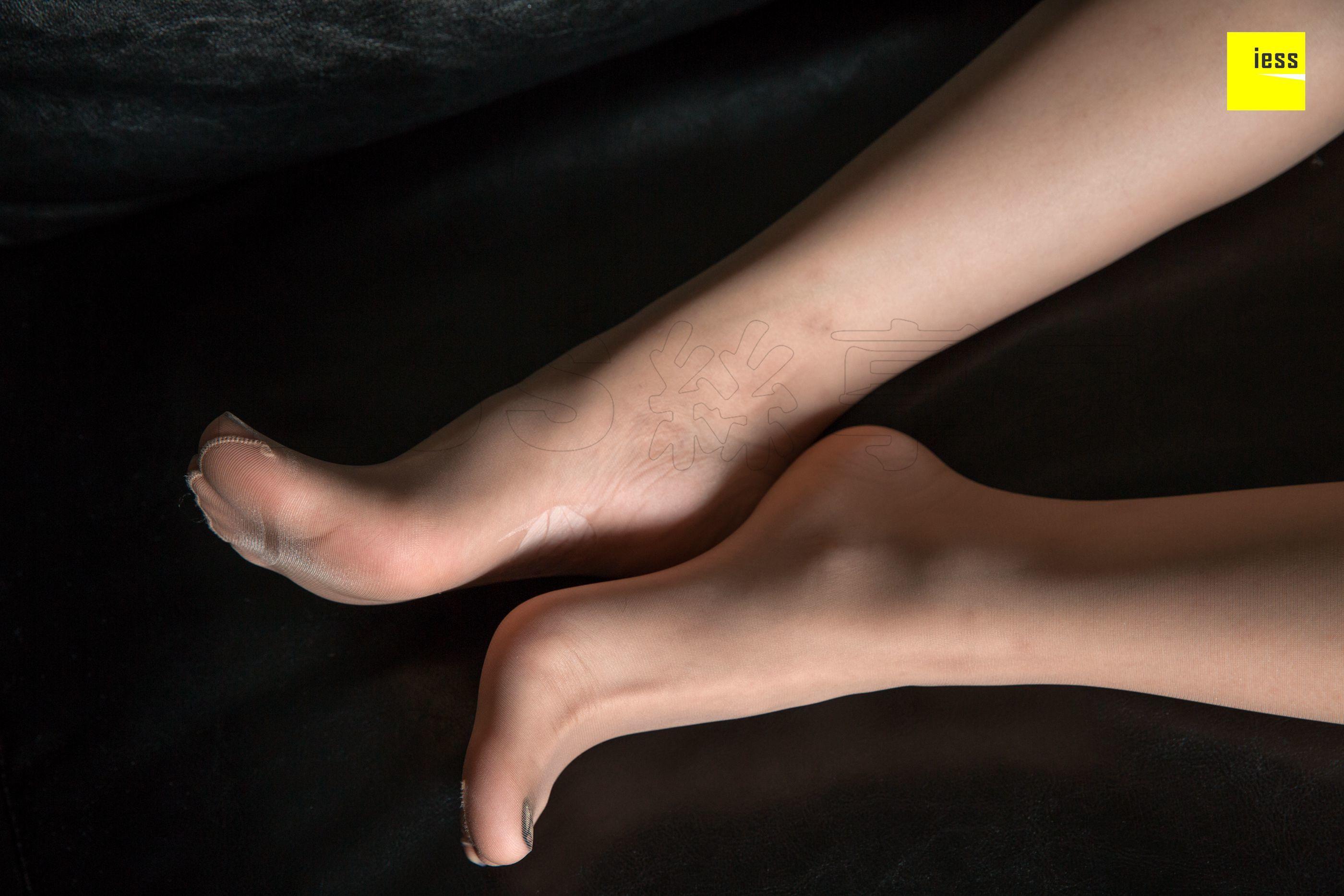 IESS异思趣向  2018.05.31 丝享家244：《辣妈破洞的肉丝脚底》辣妈君君