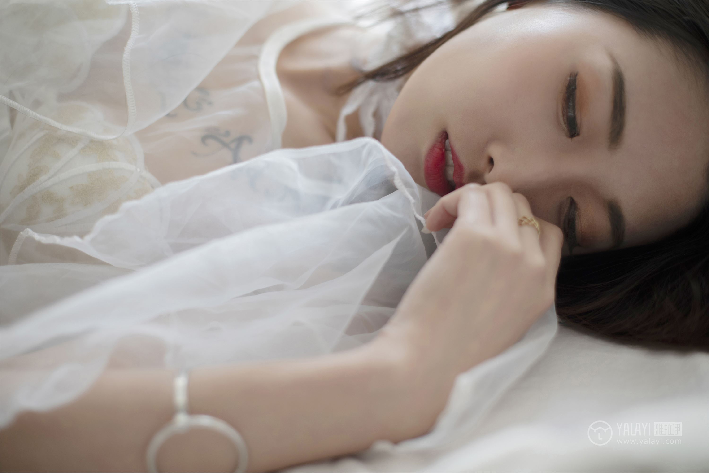 YALAYI雅拉伊 2019.02.17 No.188 蕾丝浅笑 佳佳