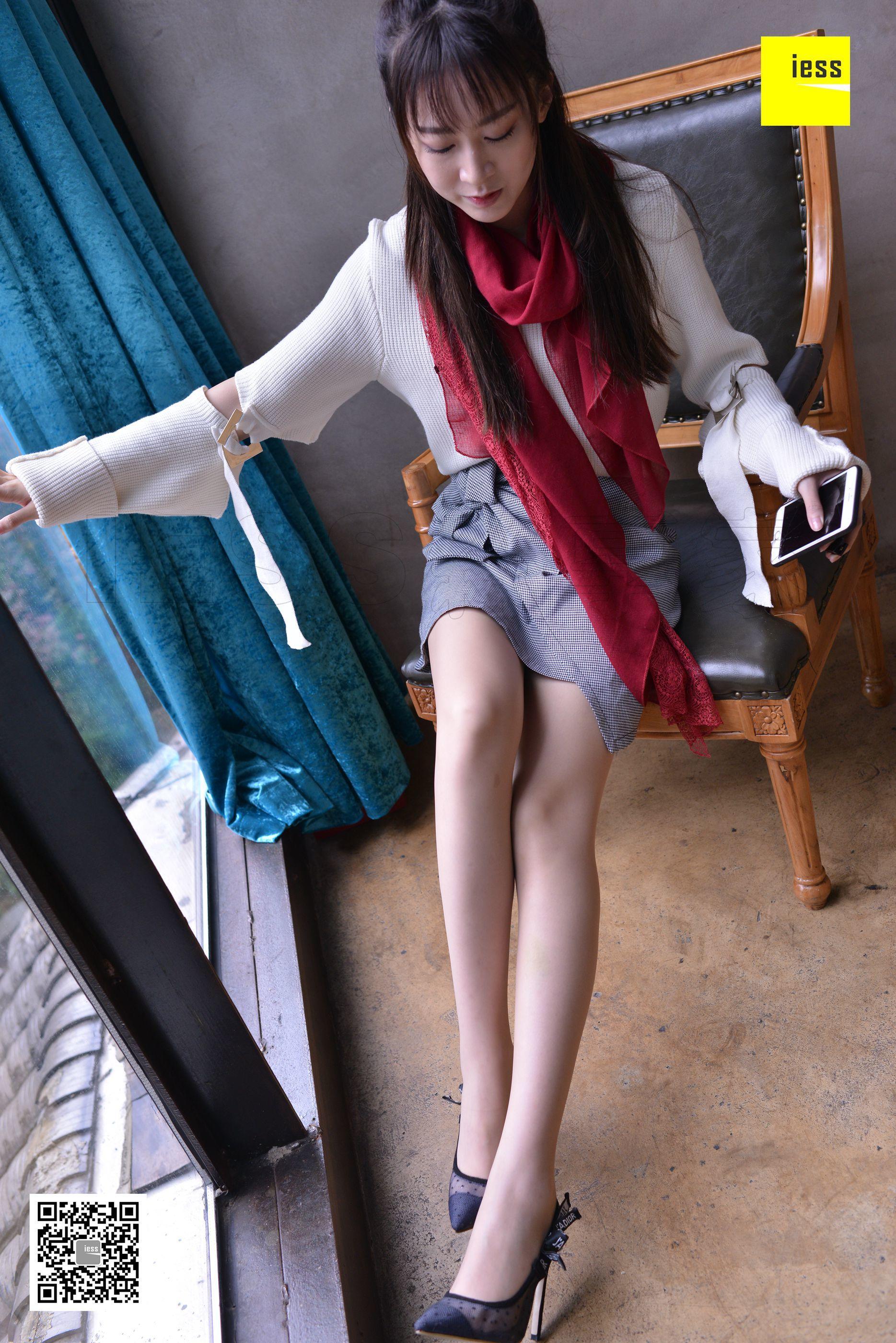 IESS异思趣向  2018.06.12 丝享家252：《透视高跟里的趾缝》紫紫