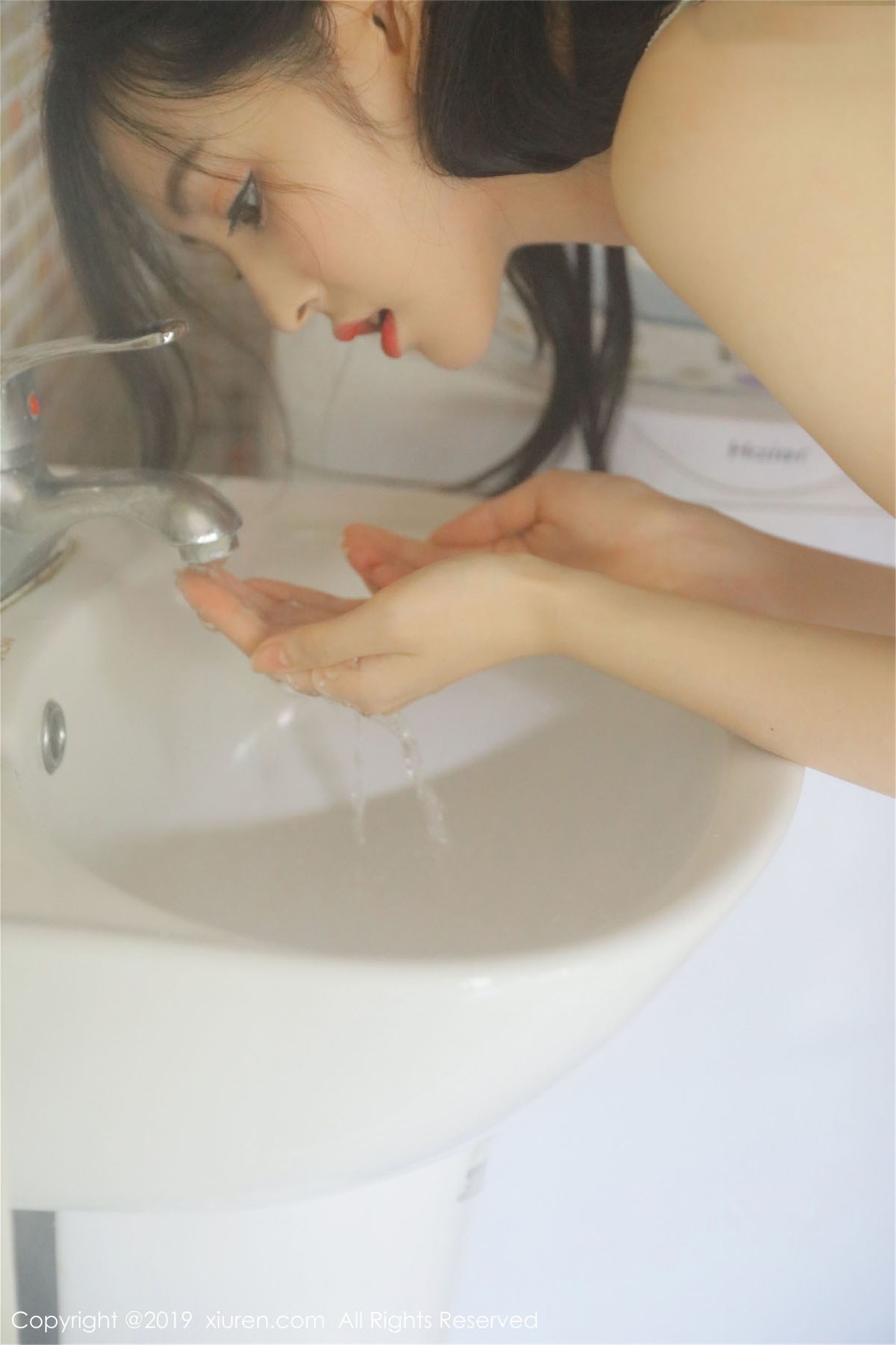 [XIUREN秀人网] 2019.06.24 No.1513 朦胧唯美 美胸 沈梦瑶