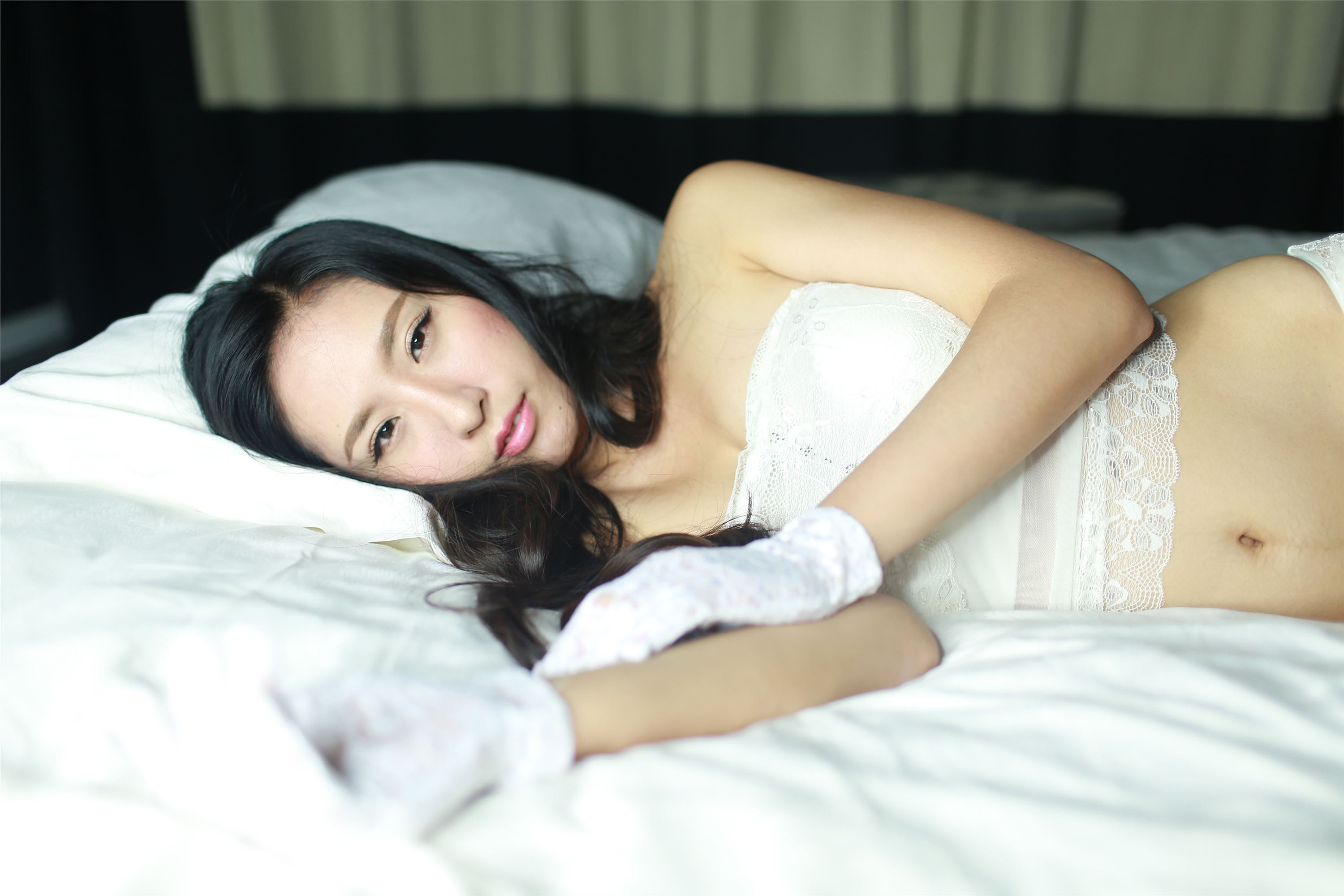 希威社国模写真 VIP收费套图 莉莉.2014.09.03(N)