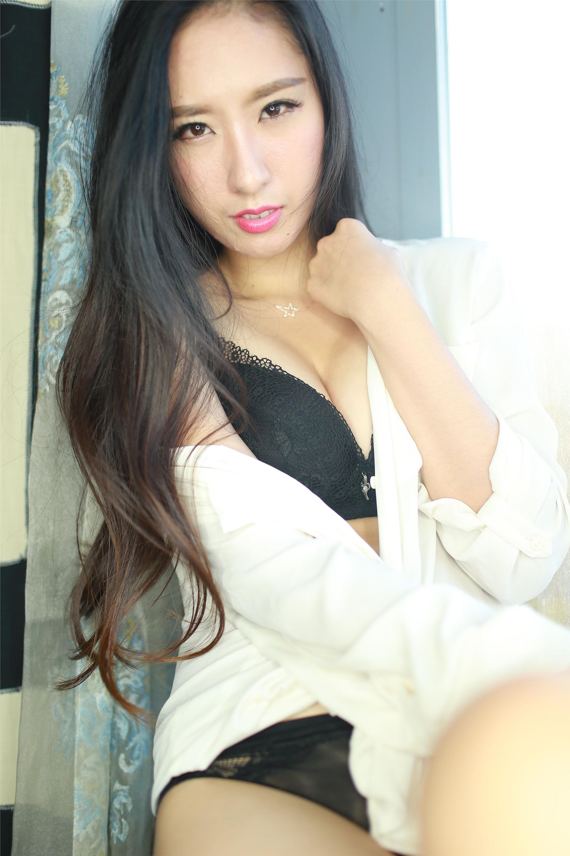 希威社国模写真 VIP收费套图 莉莉.2014.09.03(N)2