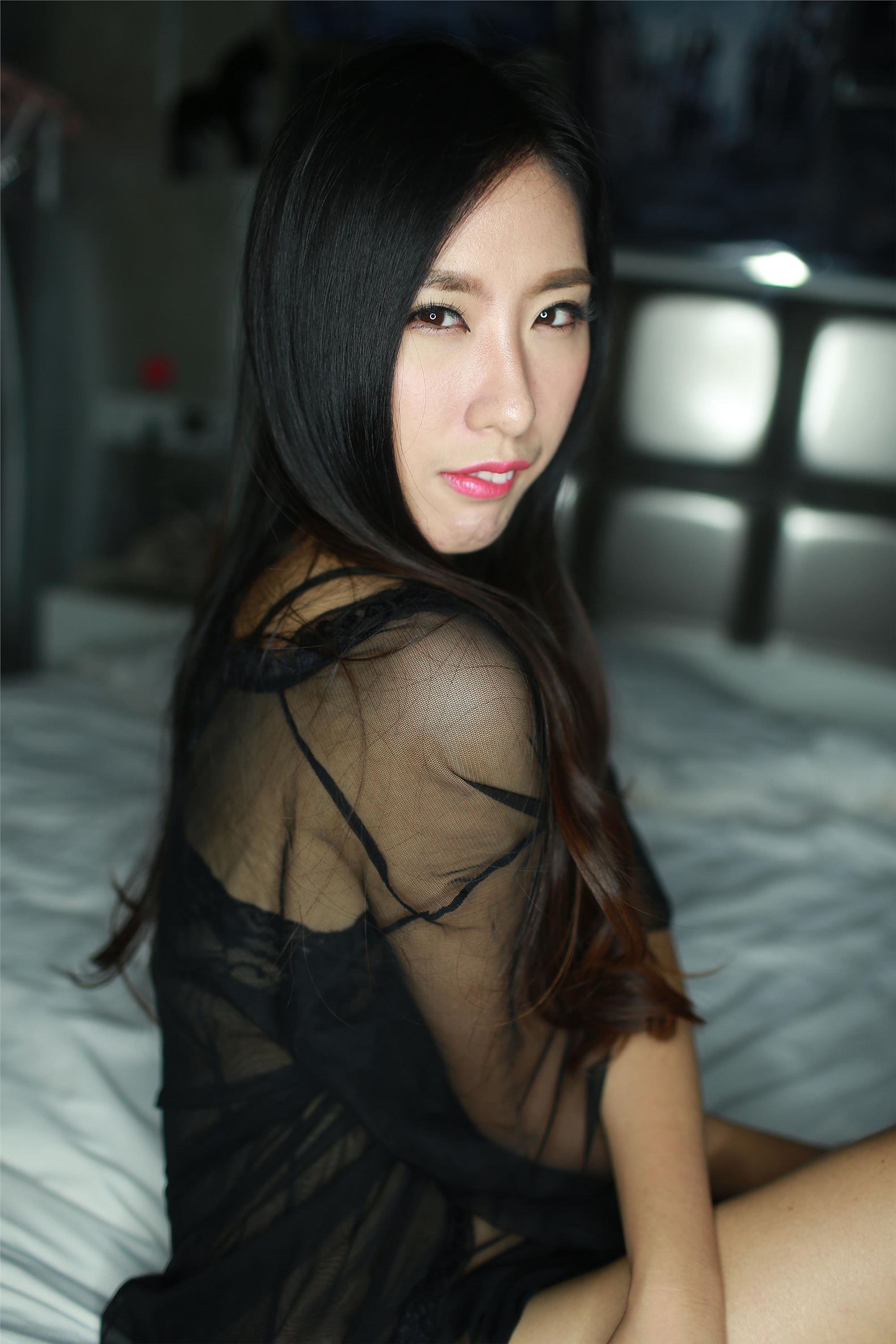 希威社国模写真 VIP收费套图 莉莉.2014.09.03(N)2