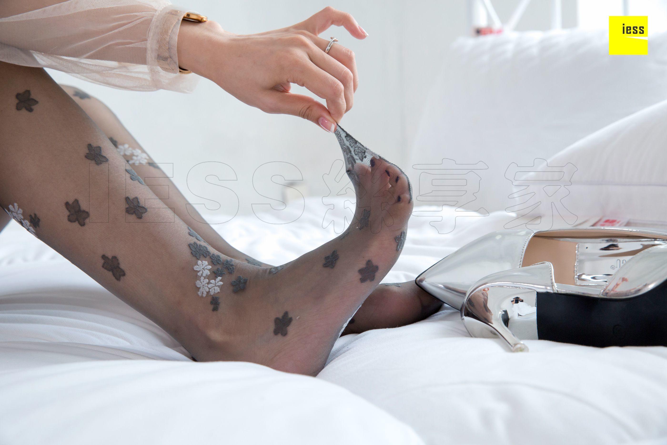 IESS异思趣向  2018.06.21 丝享家259：《辣妈花朵灰丝》辣妈（君君）