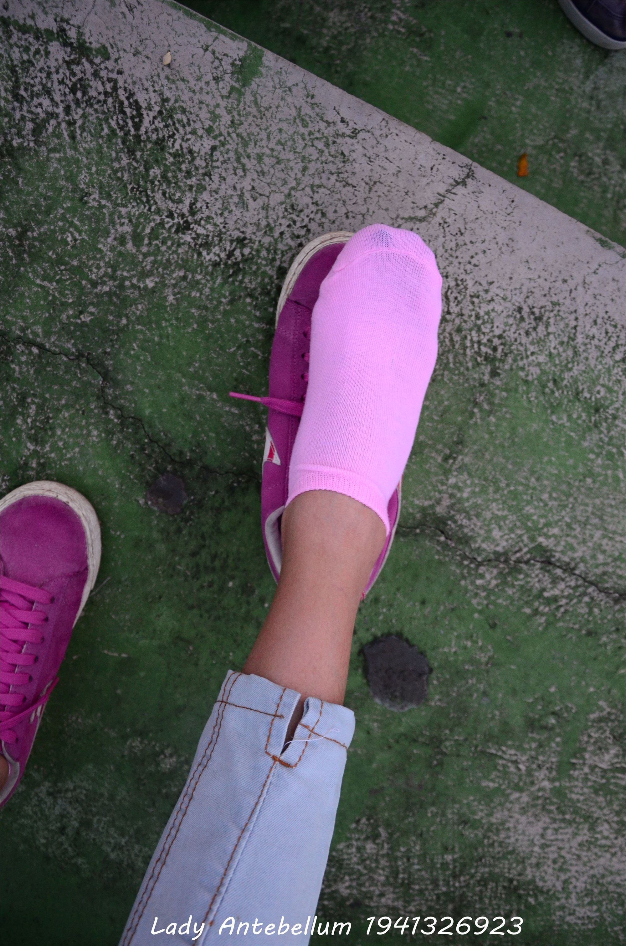 战前女神  恋足美腿棉袜女神级摄影套图 057