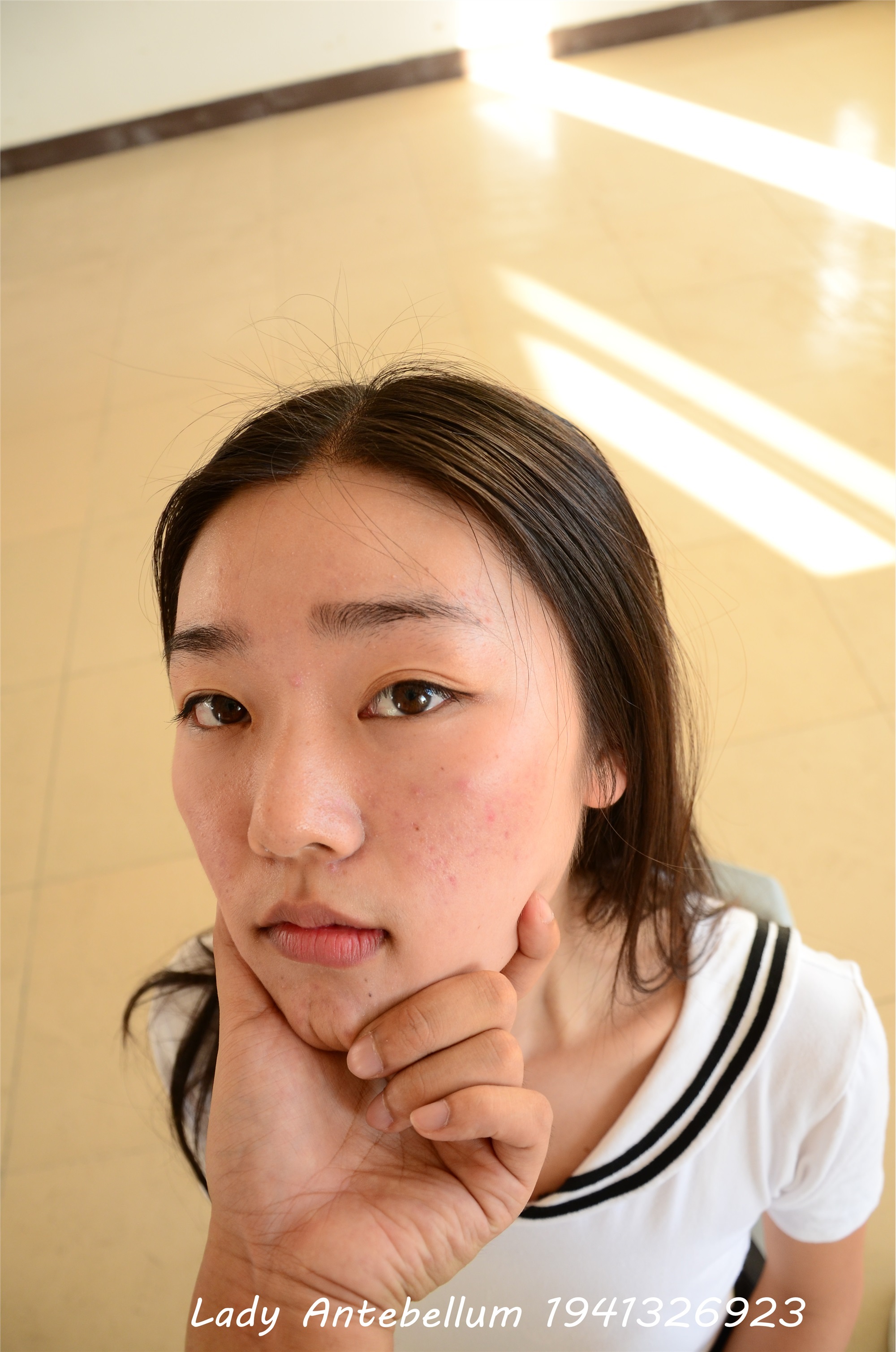 战前女神  恋足美腿棉袜女神级摄影套图 059