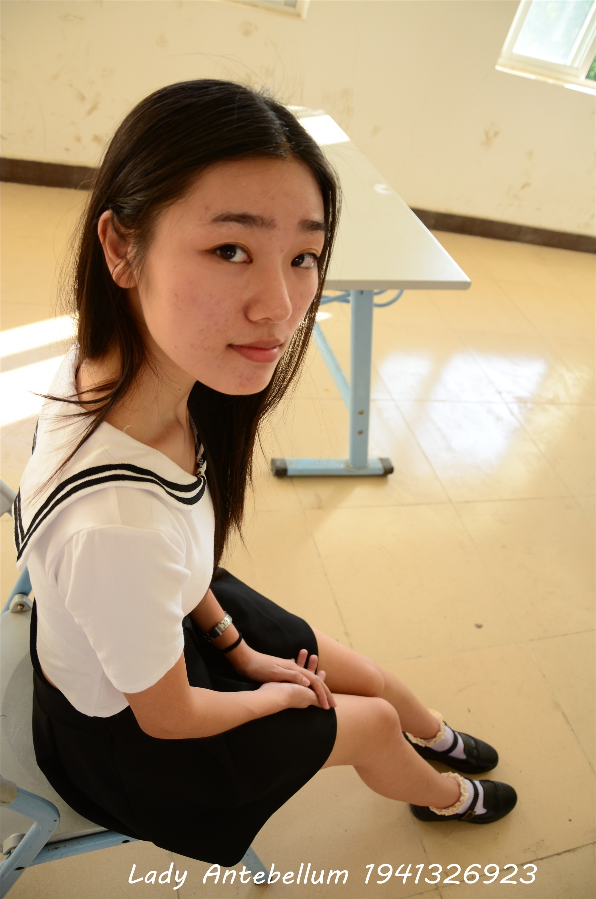 战前女神  恋足美腿棉袜女神级摄影套图 059