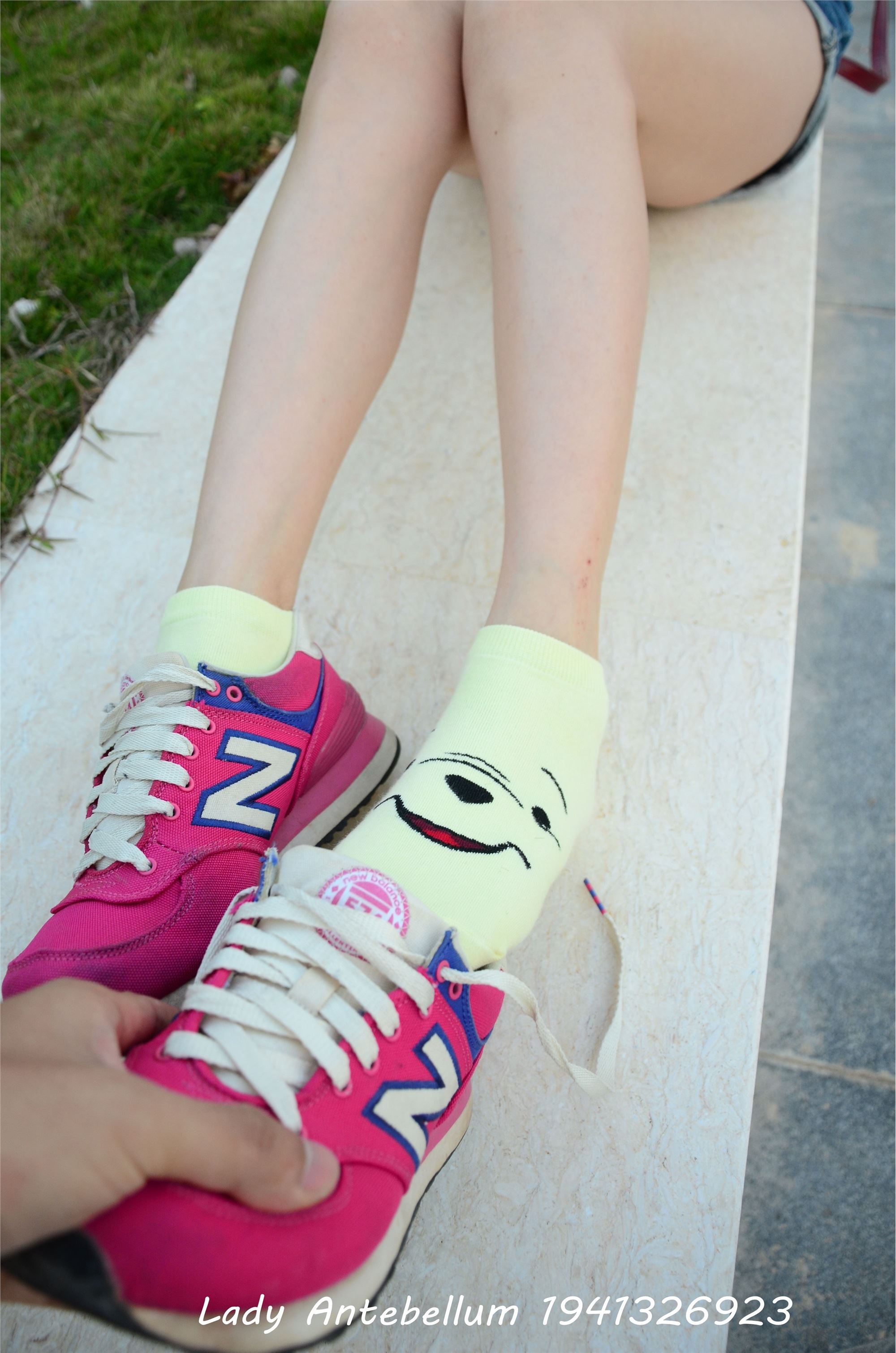 战前女神  恋足美腿棉袜女神级摄影套图 060