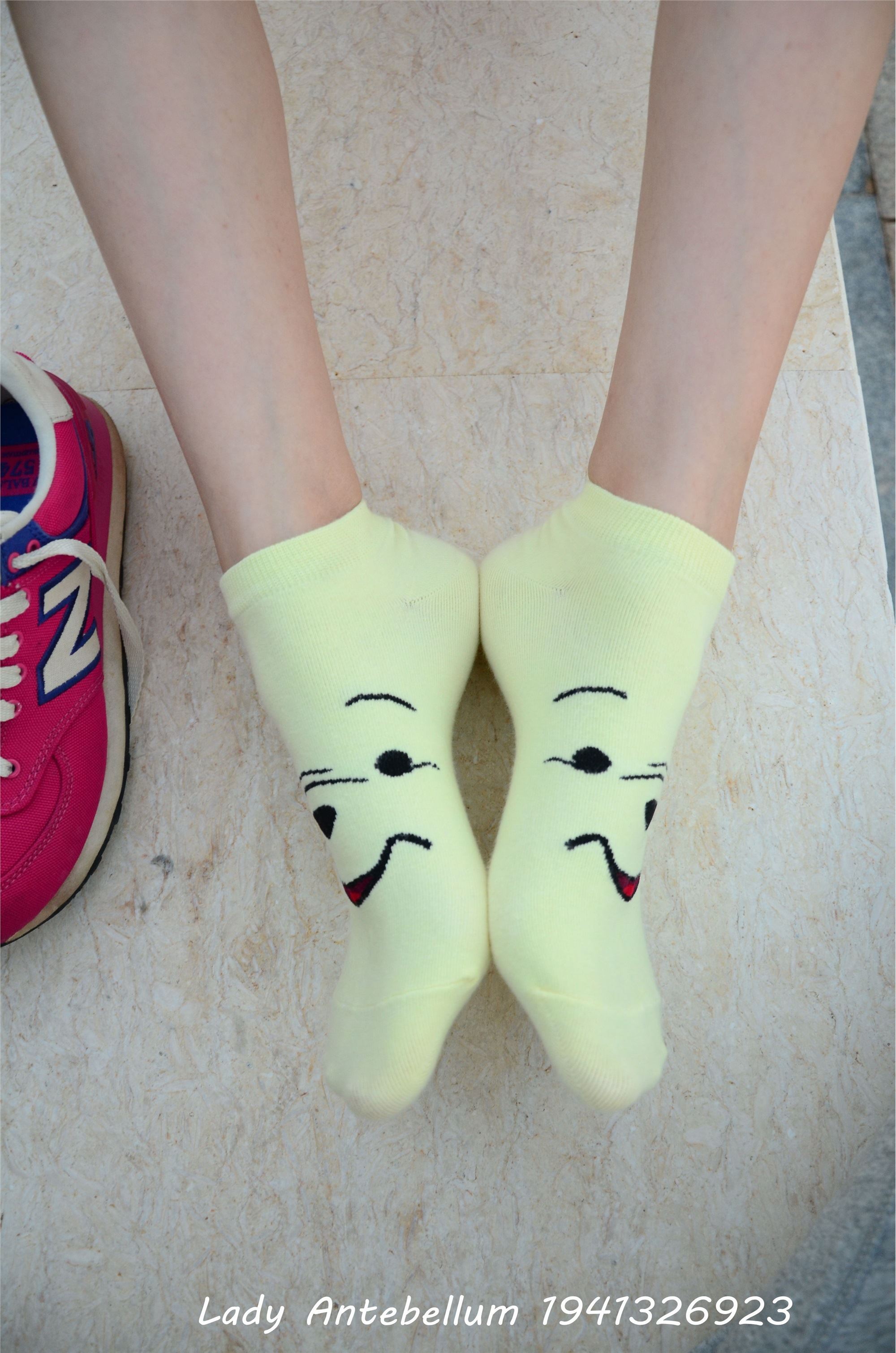 战前女神  恋足美腿棉袜女神级摄影套图 060