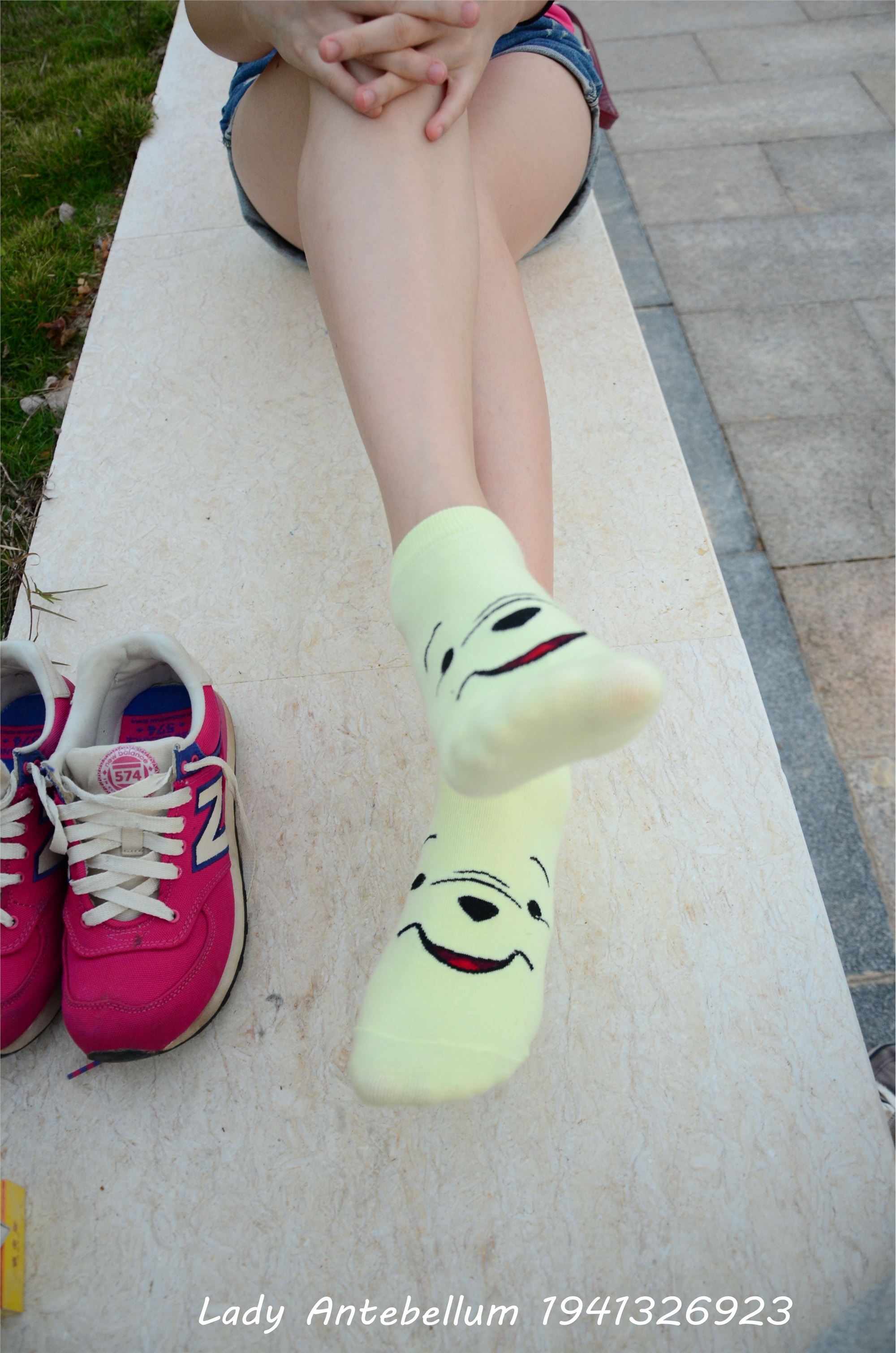 战前女神  恋足美腿棉袜女神级摄影套图 060