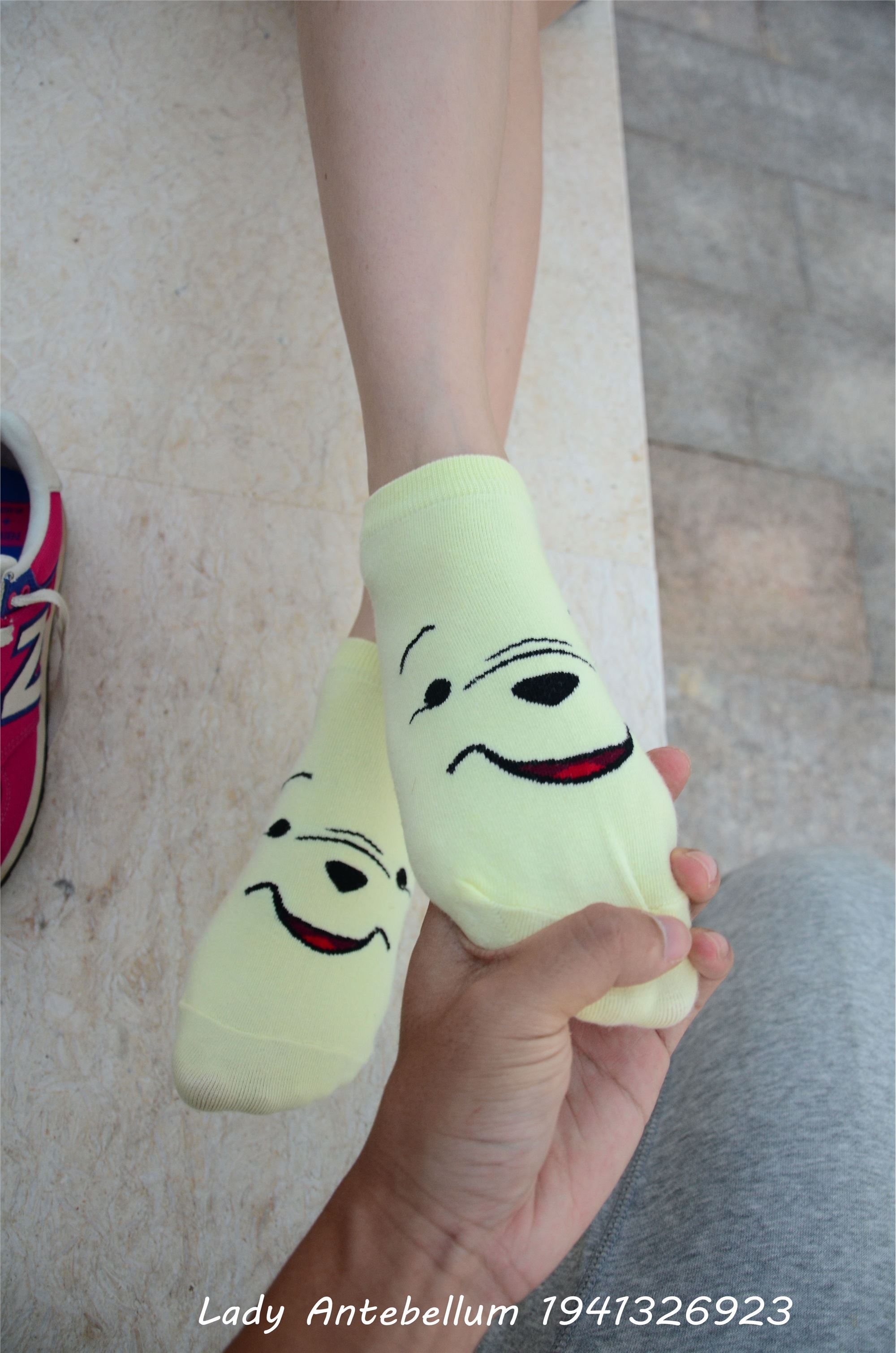 战前女神  恋足美腿棉袜女神级摄影套图 060