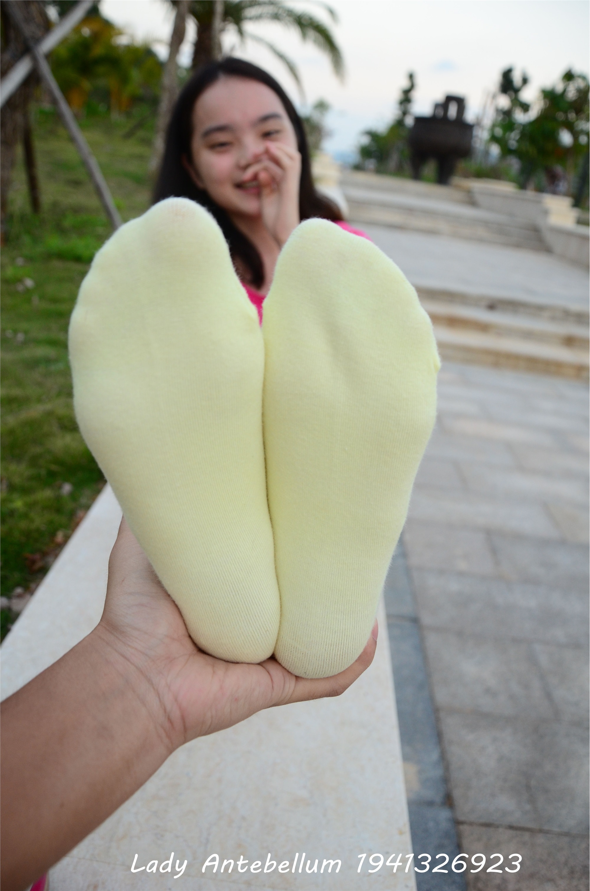 战前女神  恋足美腿棉袜女神级摄影套图 060