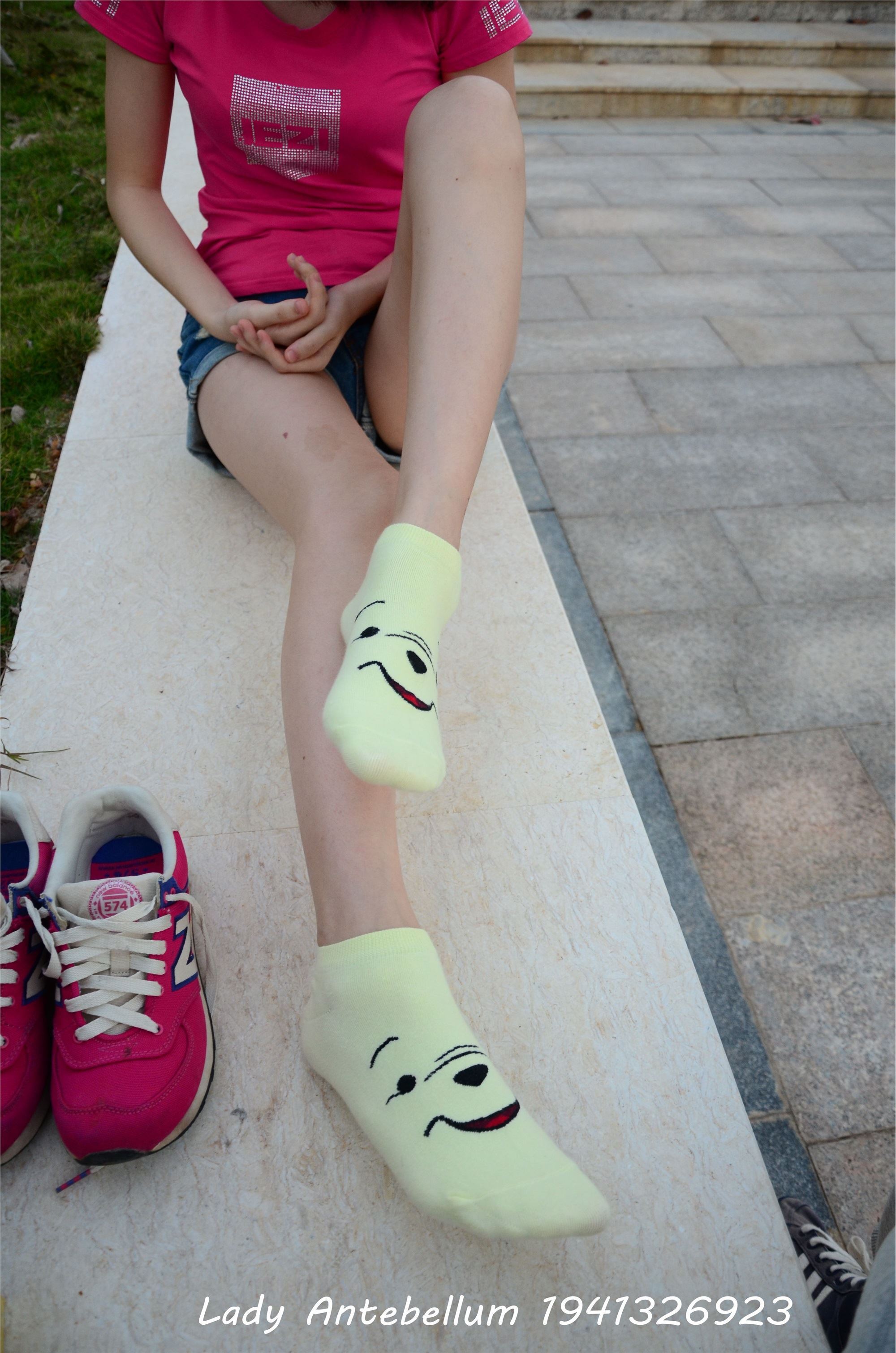 战前女神  恋足美腿棉袜女神级摄影套图 060