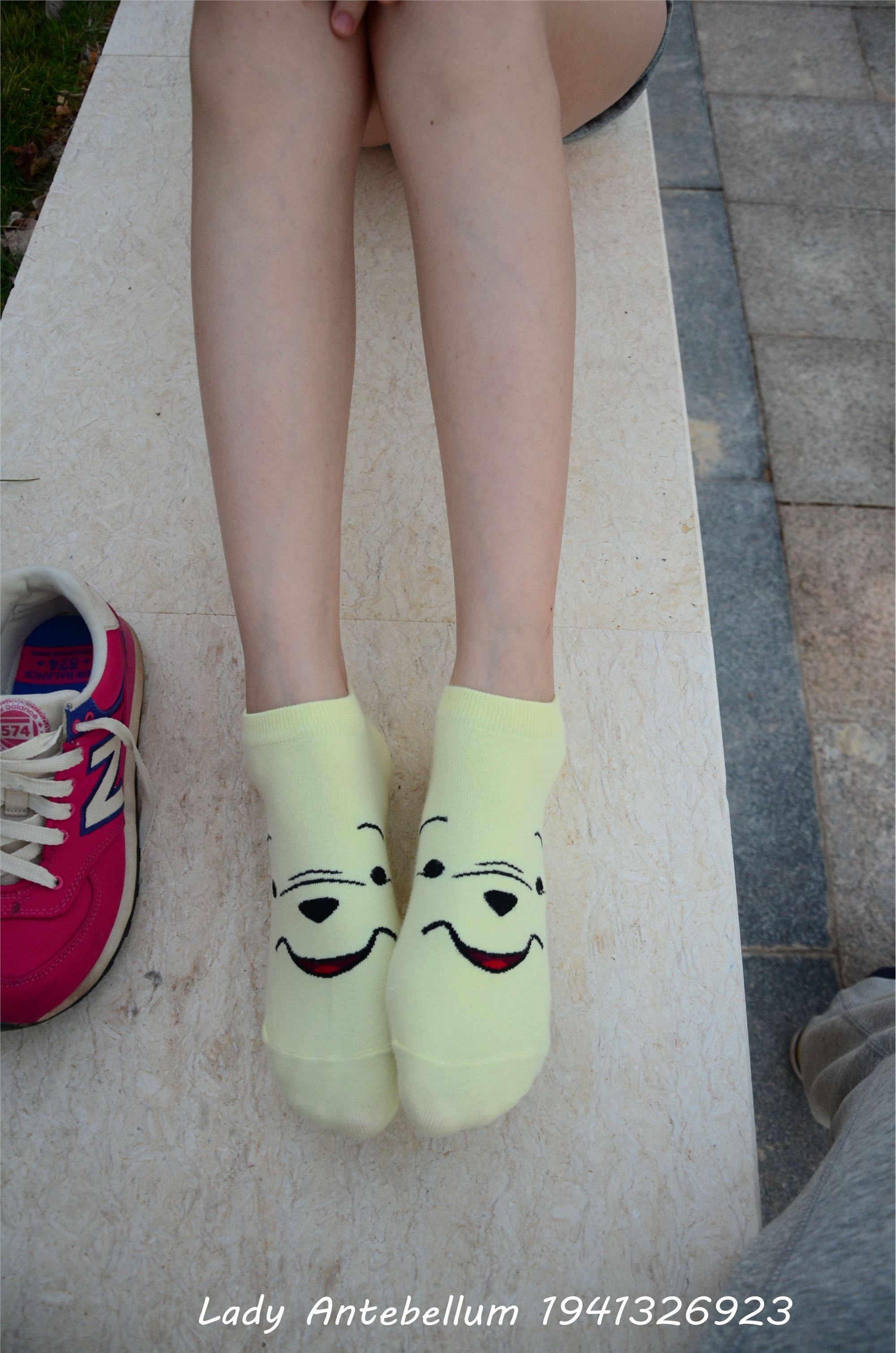 战前女神  恋足美腿棉袜女神级摄影套图 060