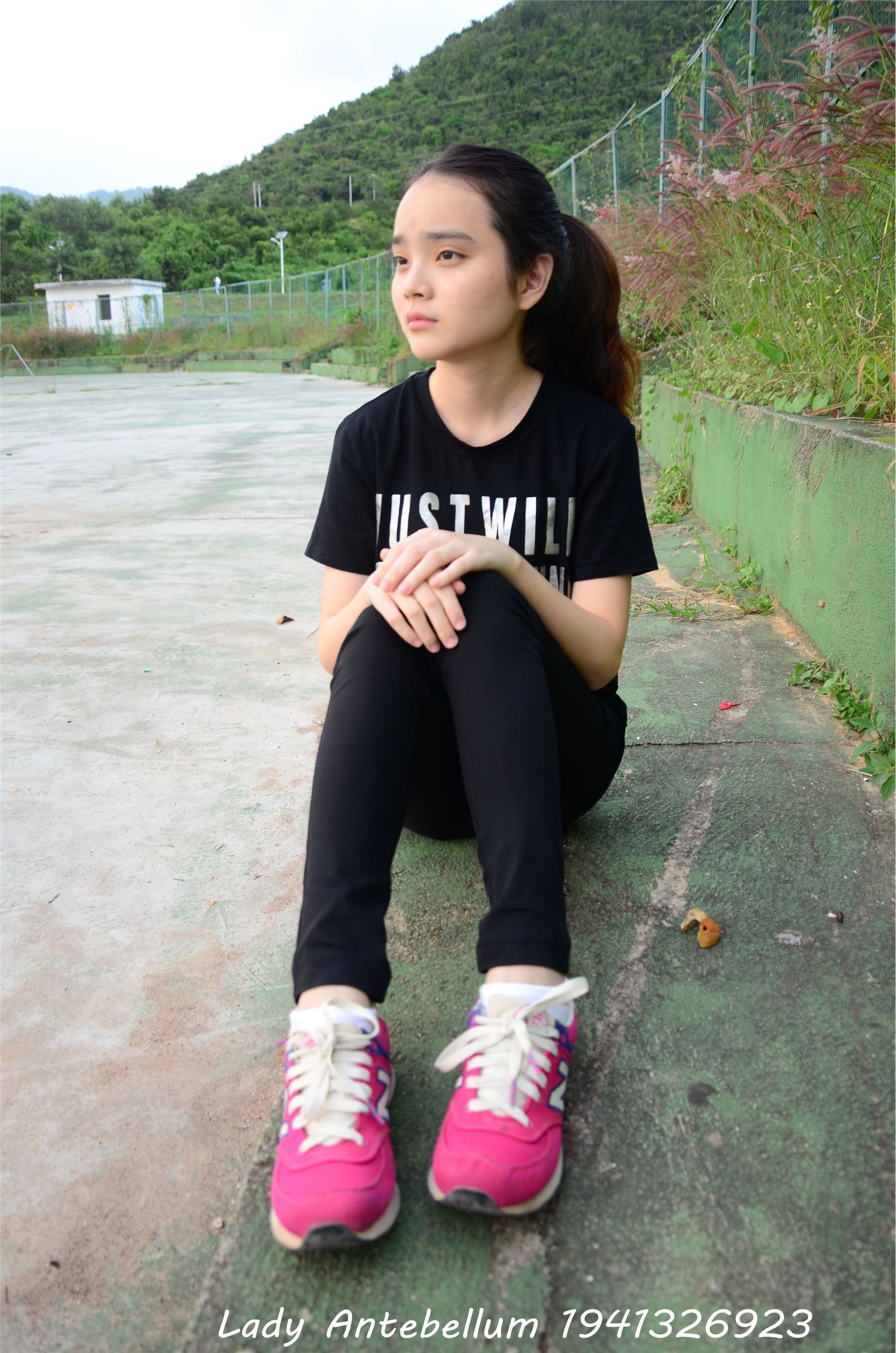 战前女神  恋足美腿棉袜女神级摄影套图 062