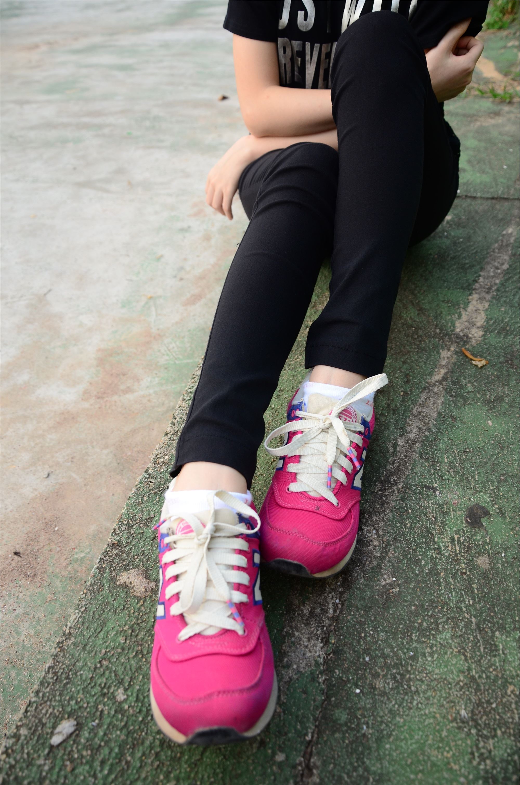 战前女神  恋足美腿棉袜女神级摄影套图 062