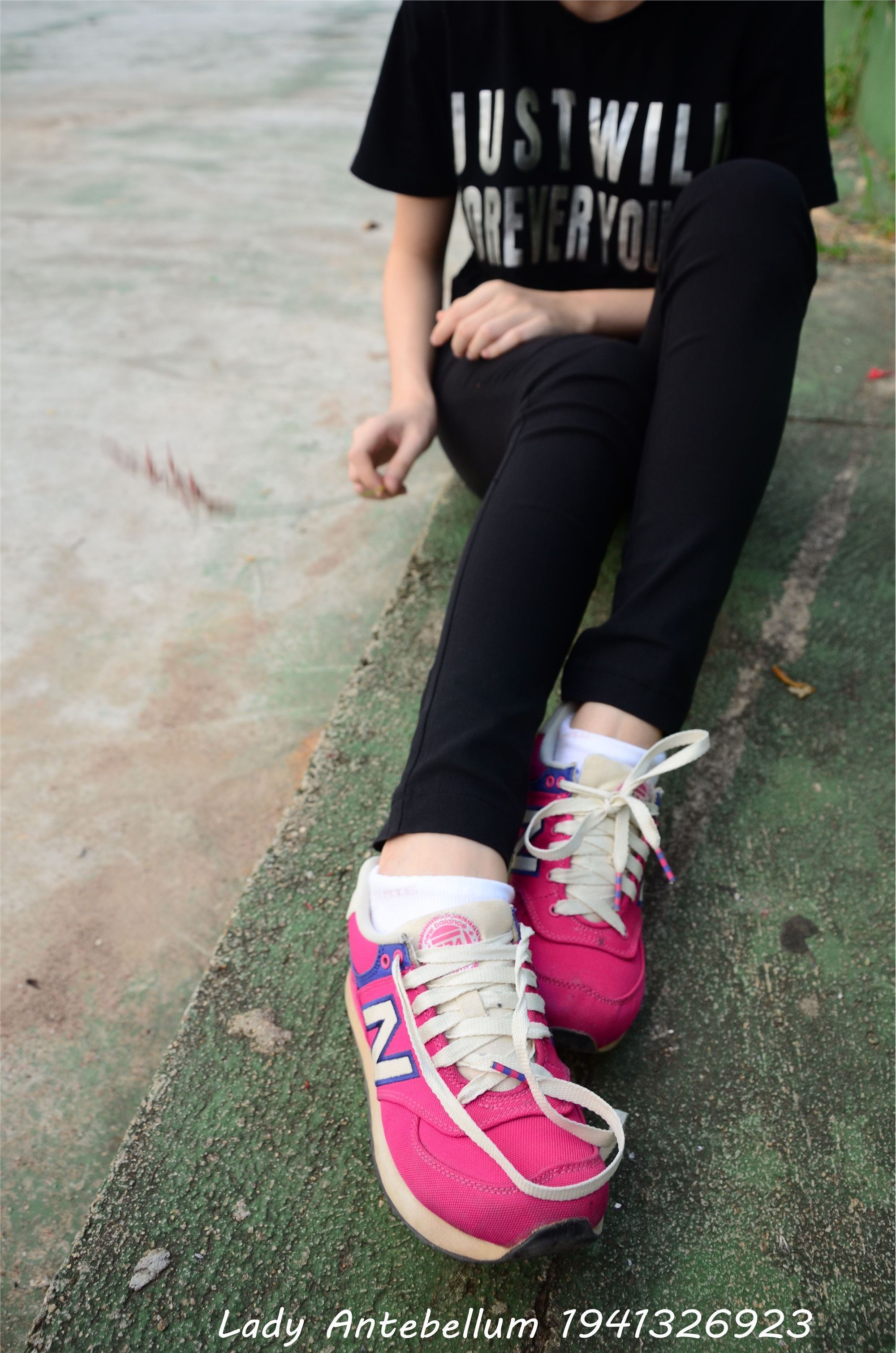 战前女神  恋足美腿棉袜女神级摄影套图 062