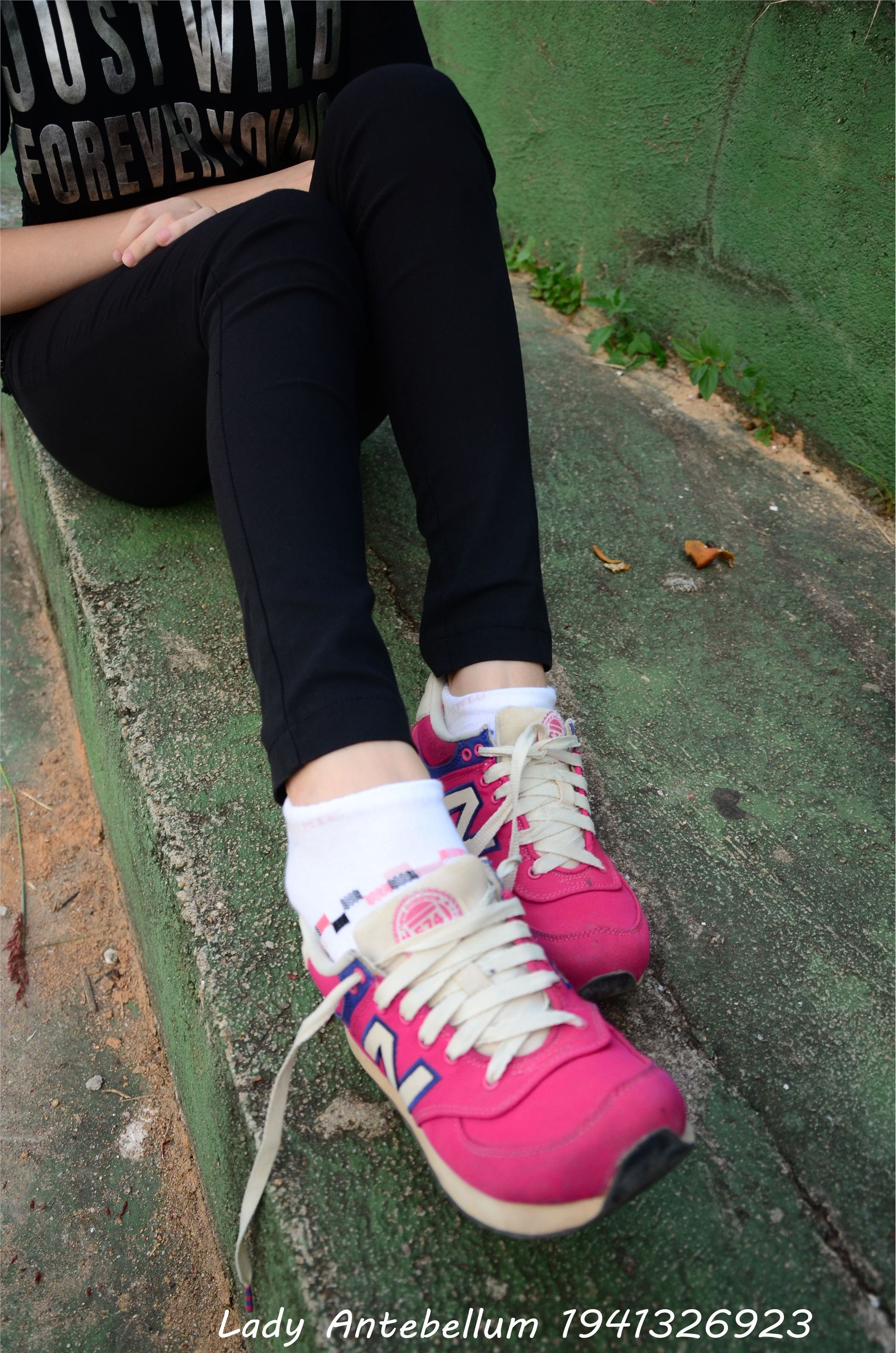 战前女神  恋足美腿棉袜女神级摄影套图 062