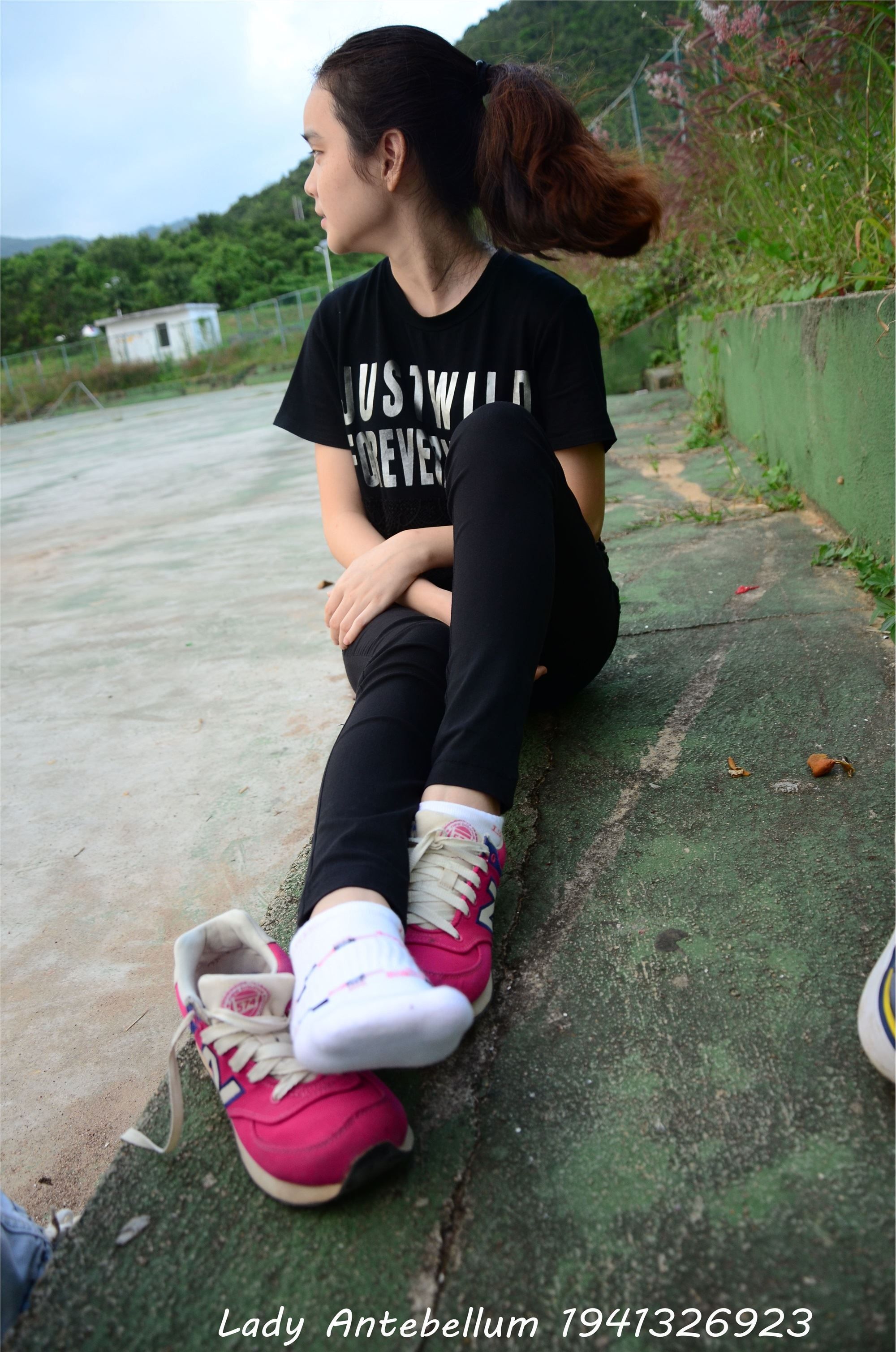 战前女神  恋足美腿棉袜女神级摄影套图 062