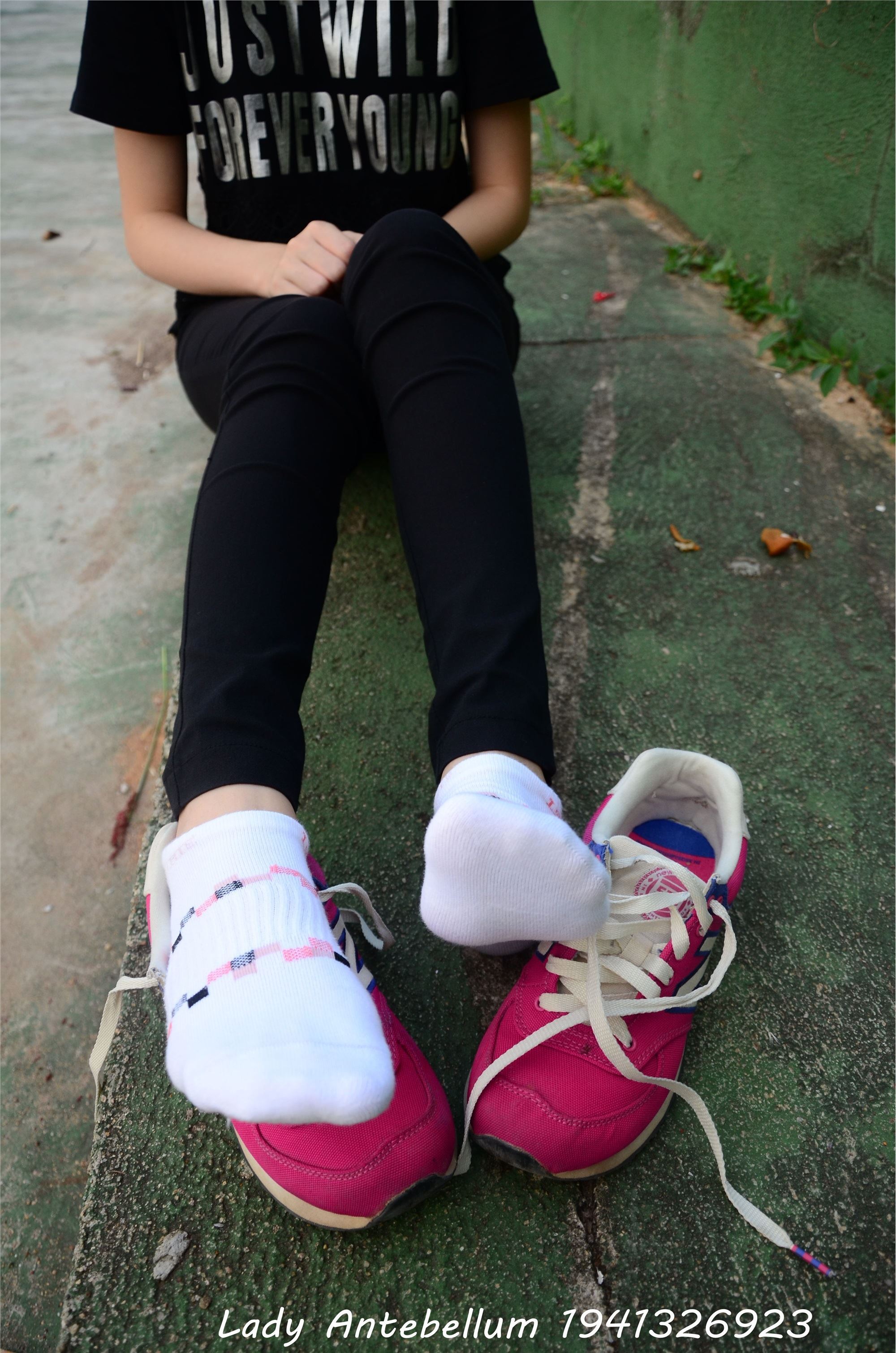 战前女神  恋足美腿棉袜女神级摄影套图 062