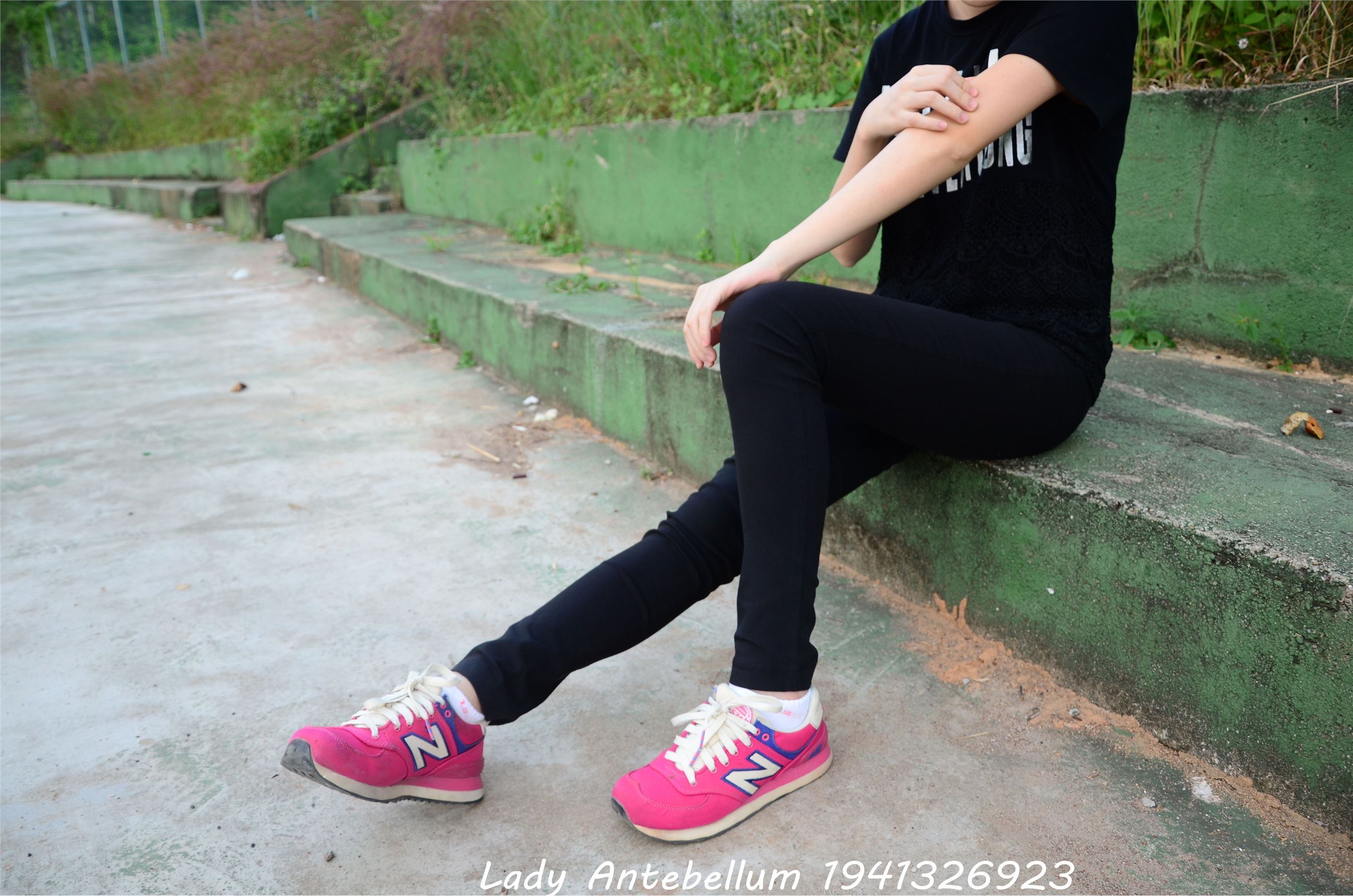 战前女神  恋足美腿棉袜女神级摄影套图 062