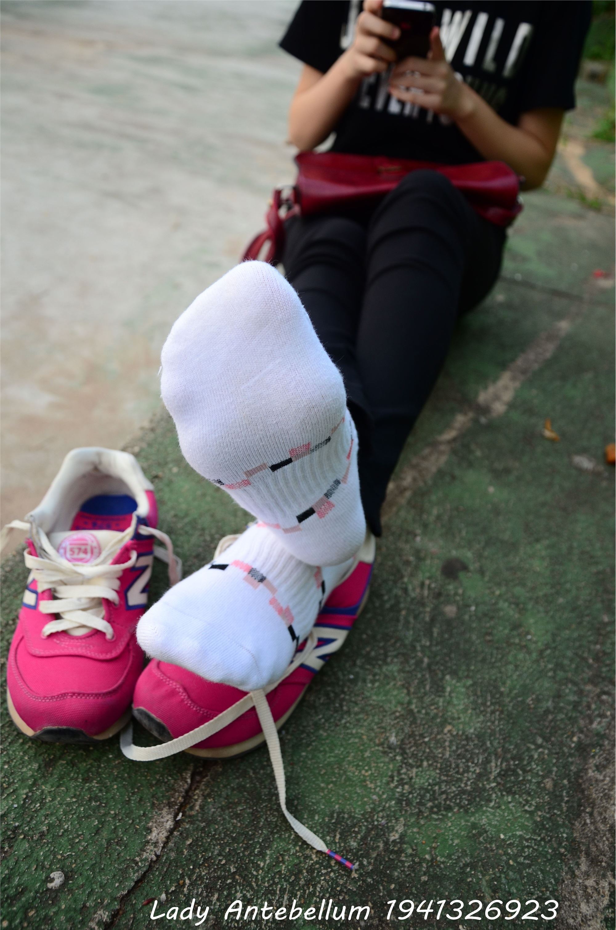 战前女神  恋足美腿棉袜女神级摄影套图 062