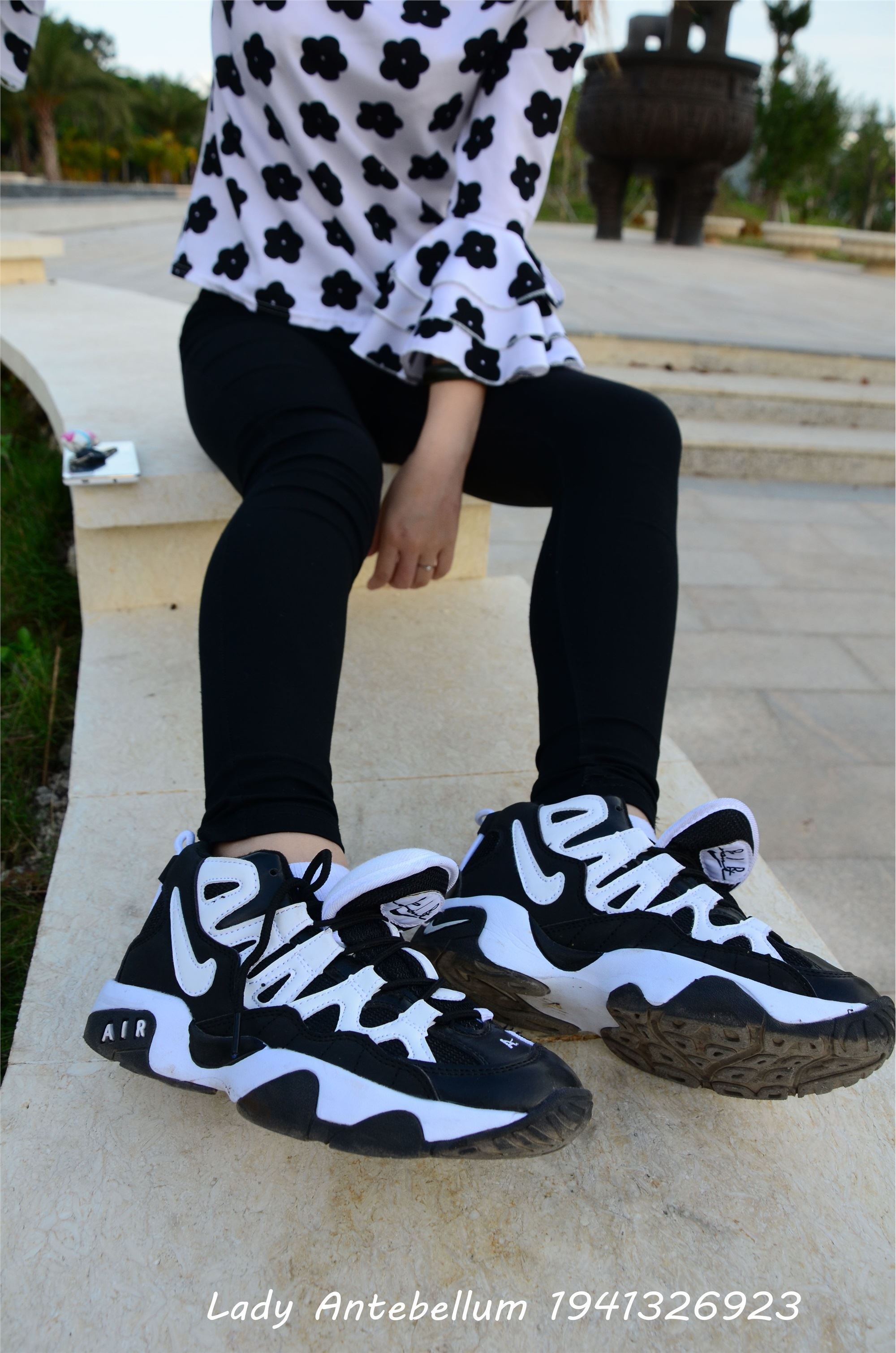 战前女神  恋足美腿棉袜女神级摄影套图 063