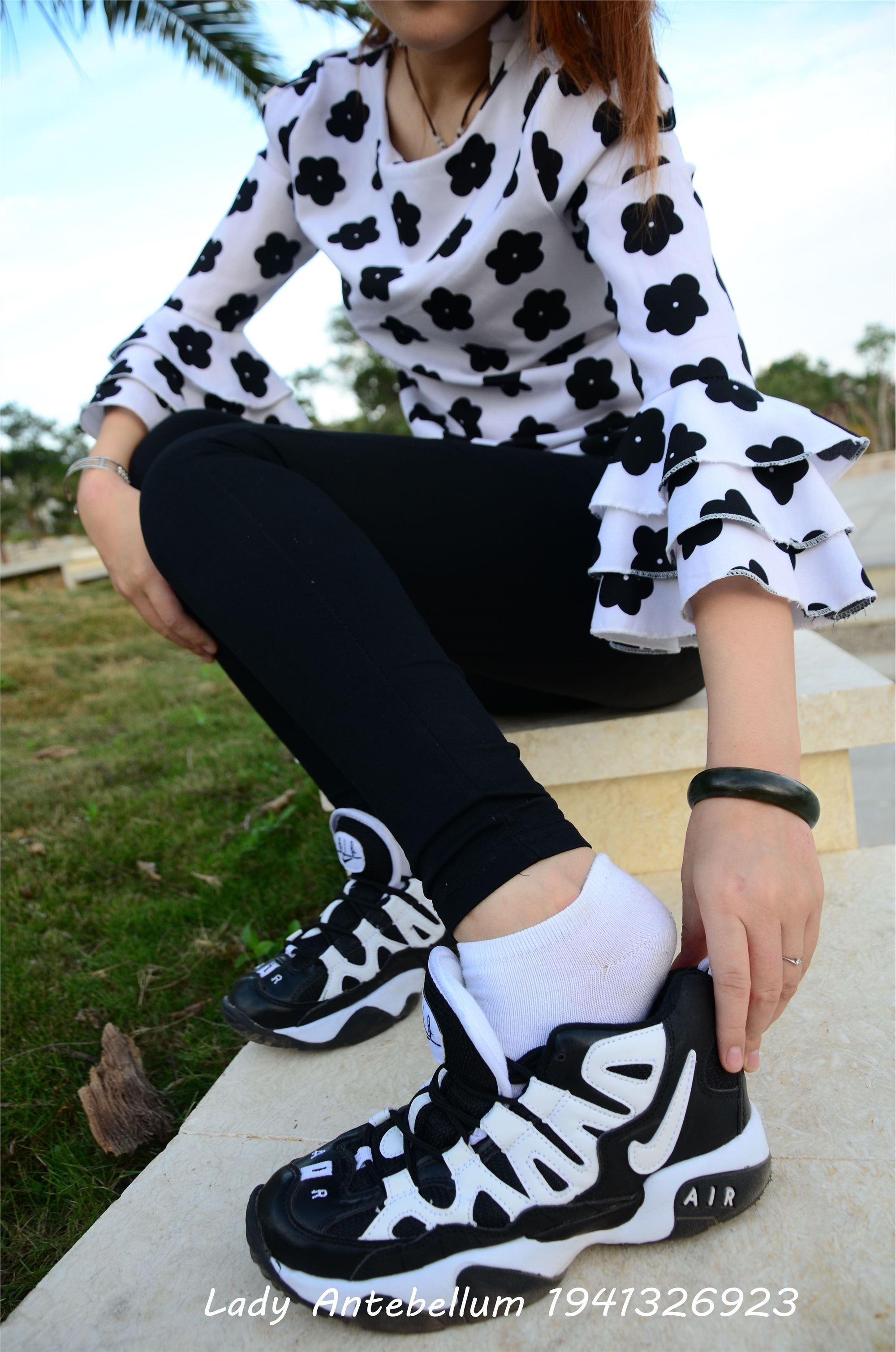 战前女神  恋足美腿棉袜女神级摄影套图 063