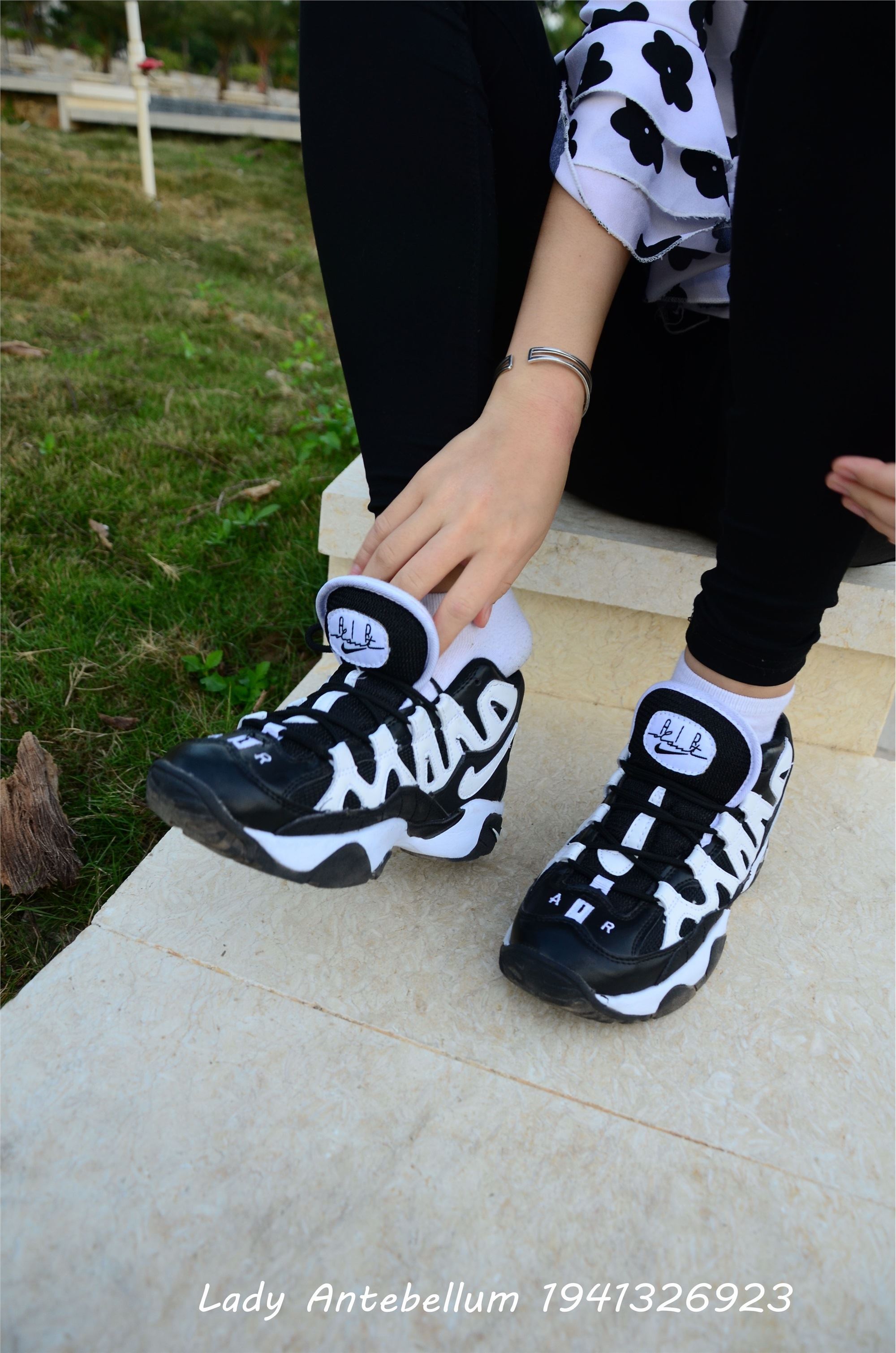 战前女神  恋足美腿棉袜女神级摄影套图 063