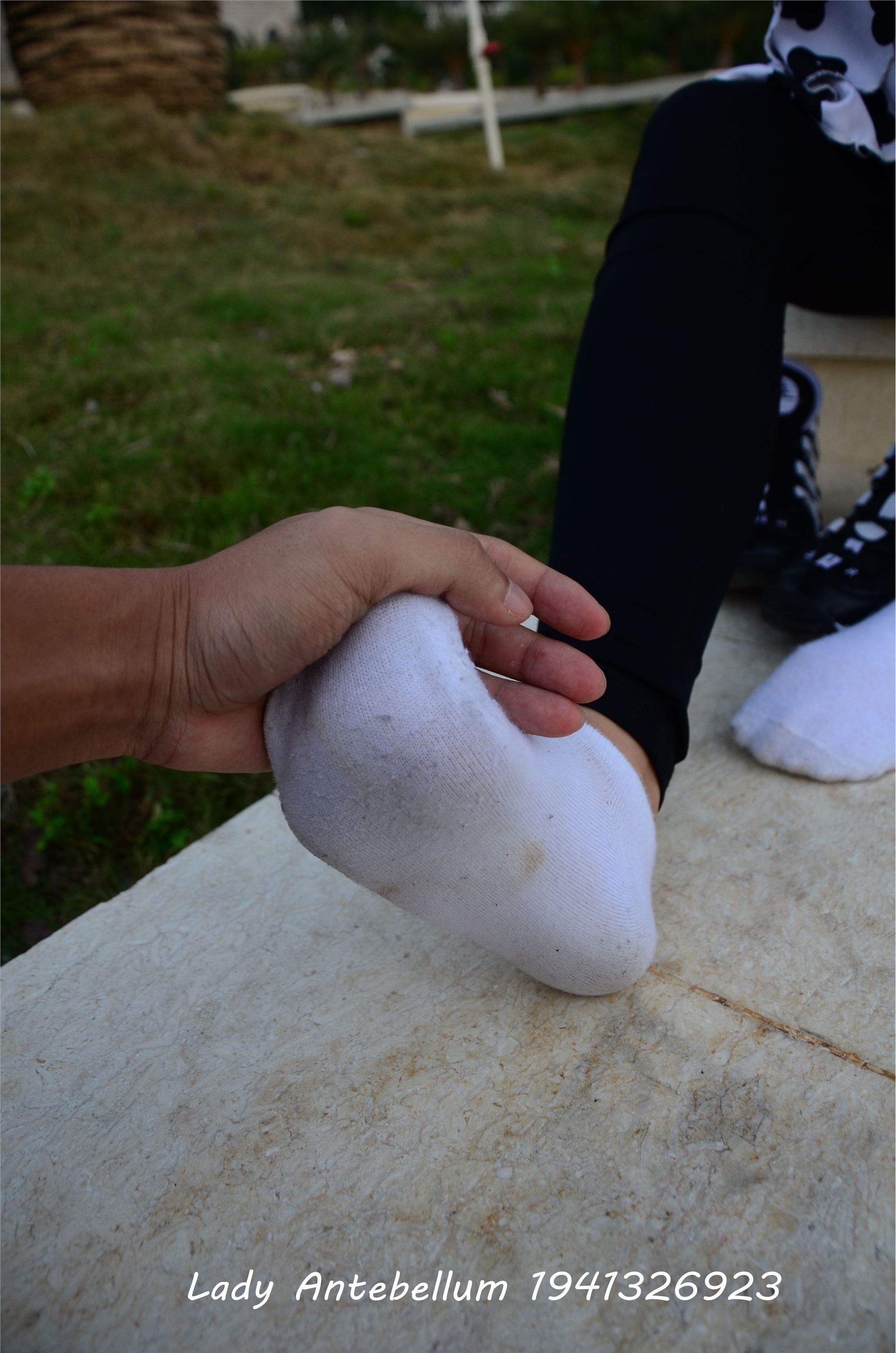 战前女神  恋足美腿棉袜女神级摄影套图 063