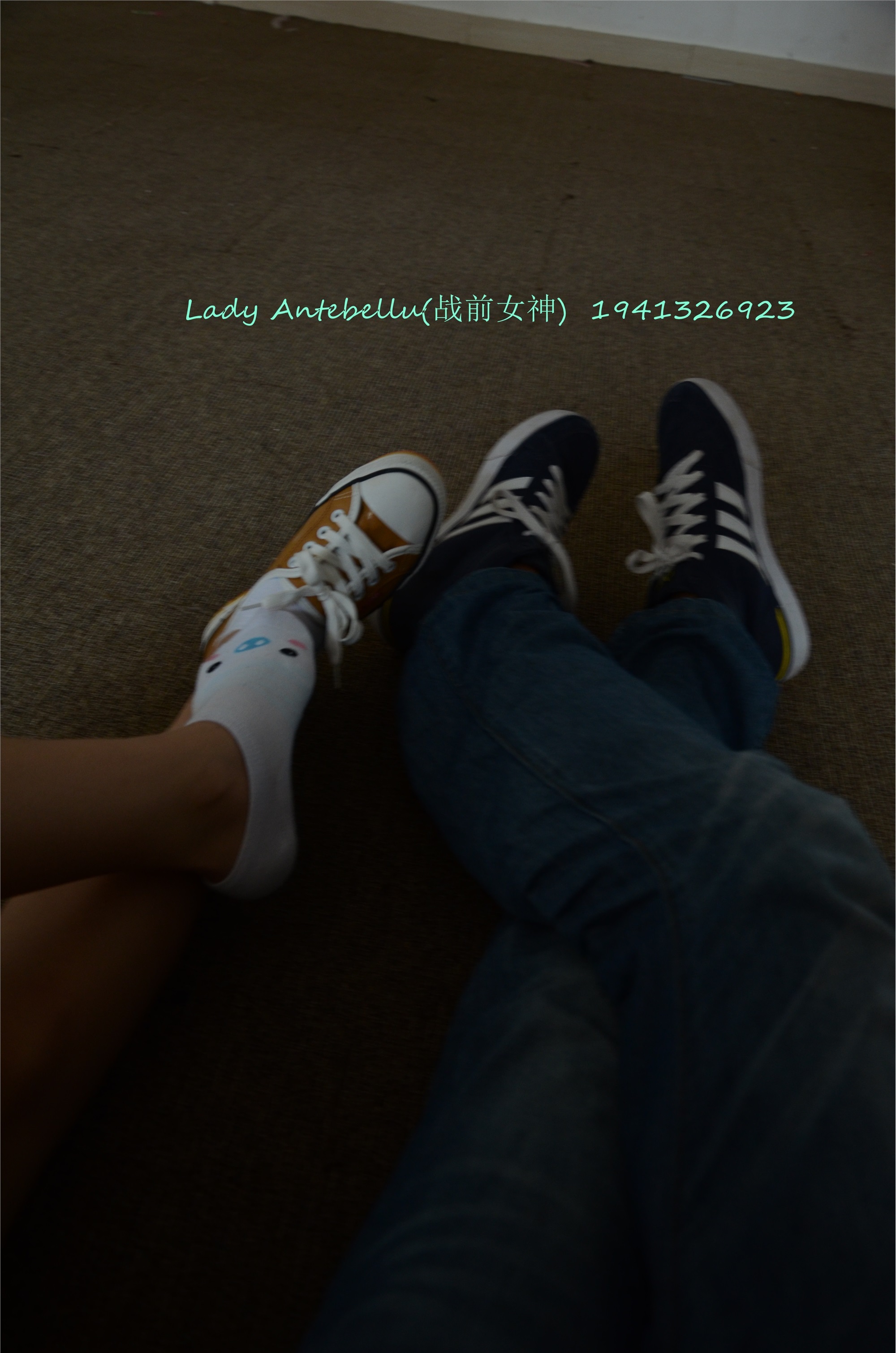 战前女神  恋足美腿棉袜女神级摄影套图 064