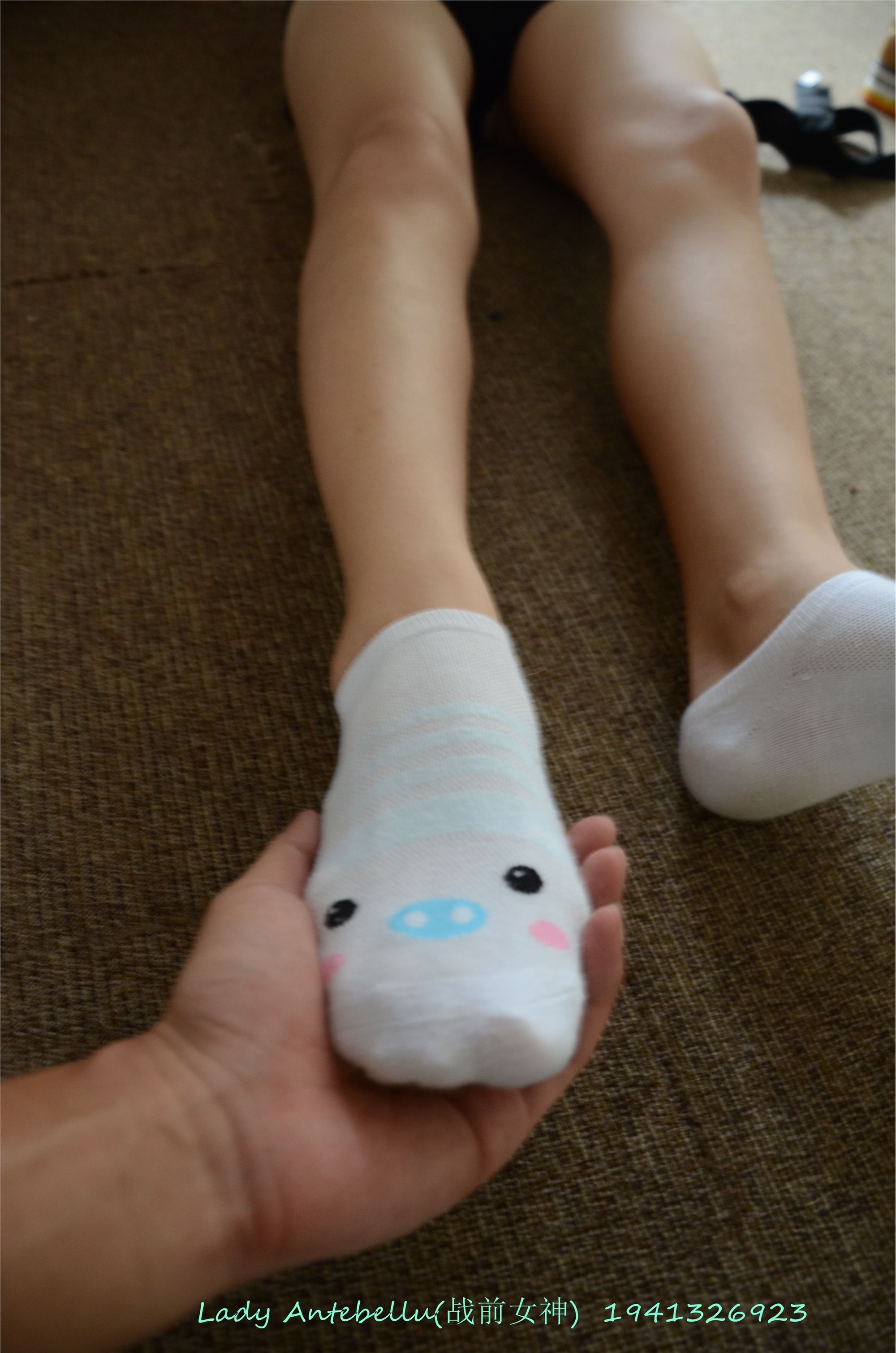 战前女神  恋足美腿棉袜女神级摄影套图 064