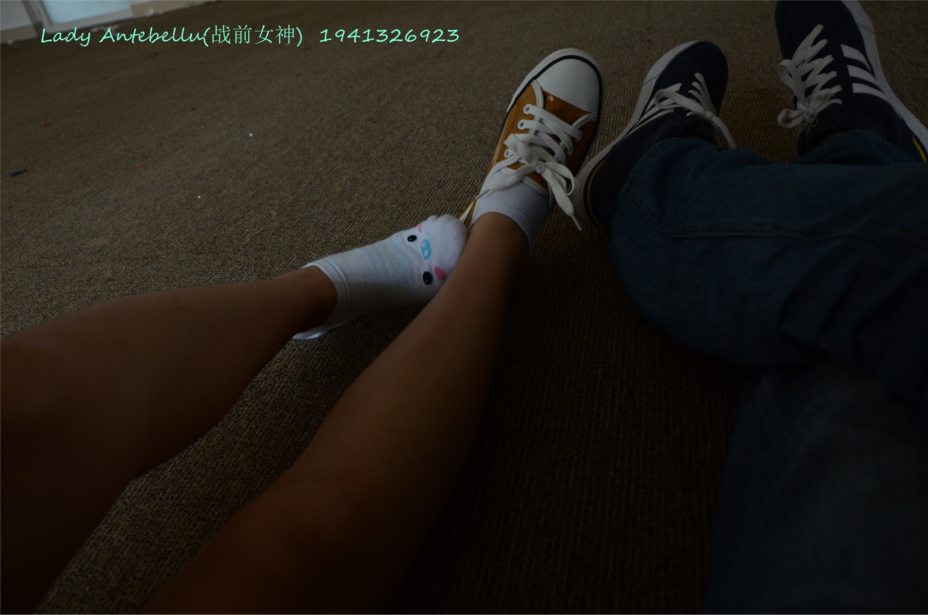 战前女神  恋足美腿棉袜女神级摄影套图 064