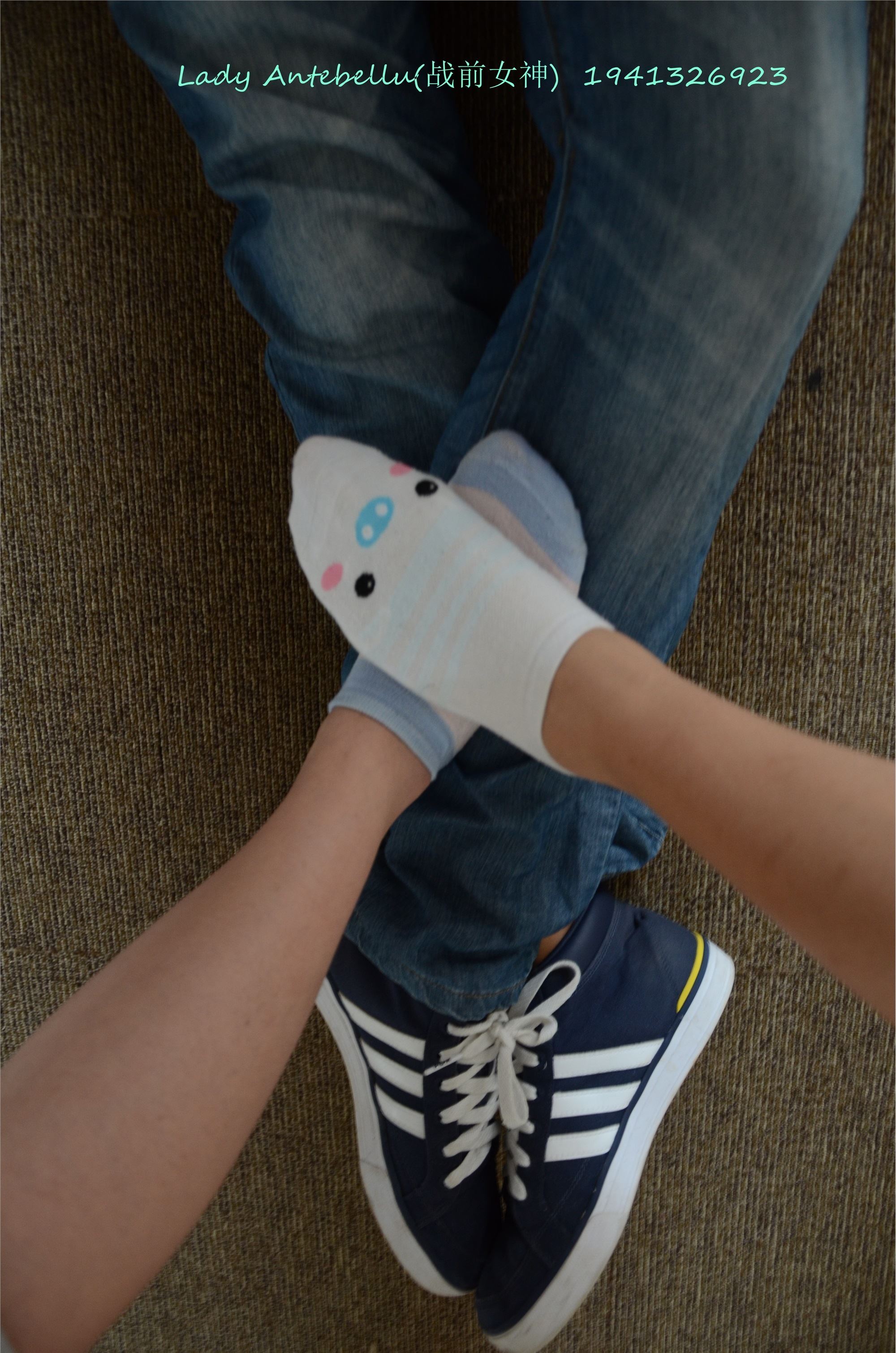 战前女神  恋足美腿棉袜女神级摄影套图 064