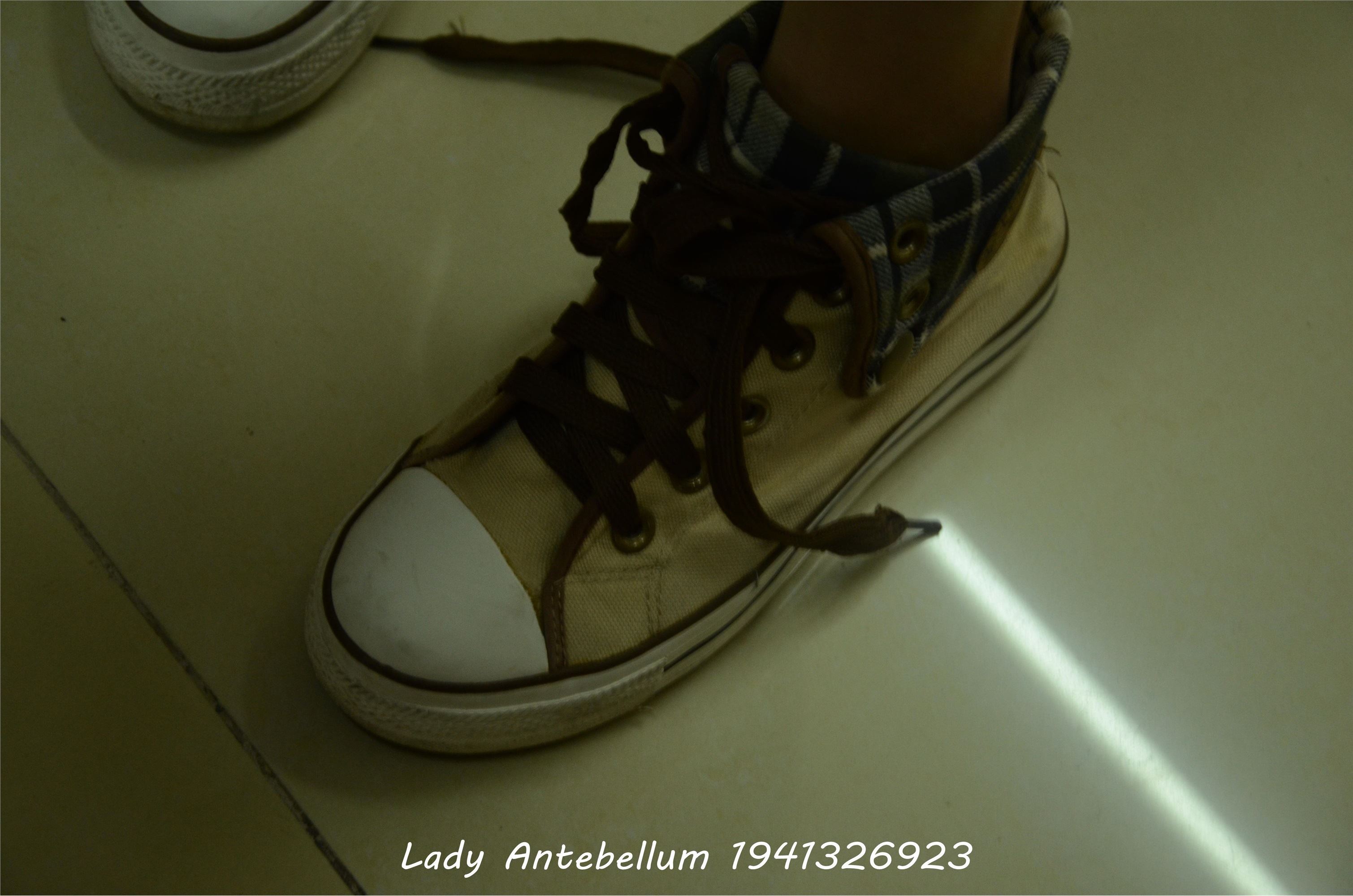 战前女神  恋足美腿棉袜女神级摄影套图 065