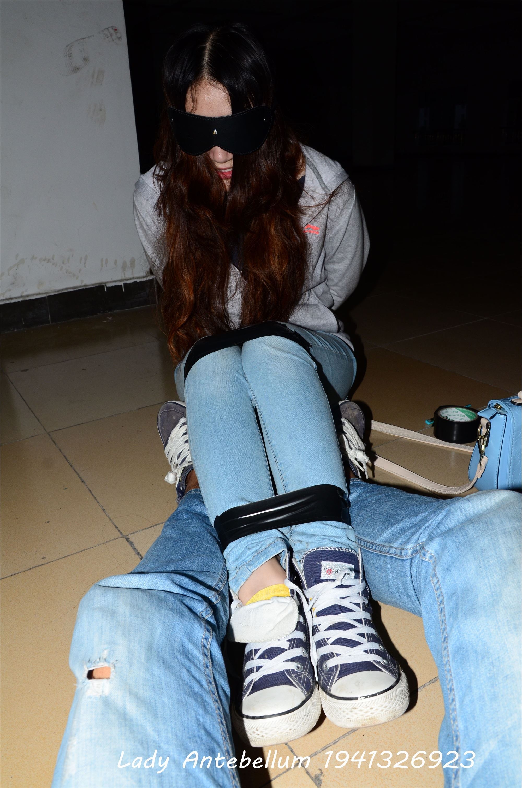 战前女神  恋足美腿棉袜女神级摄影套图 073