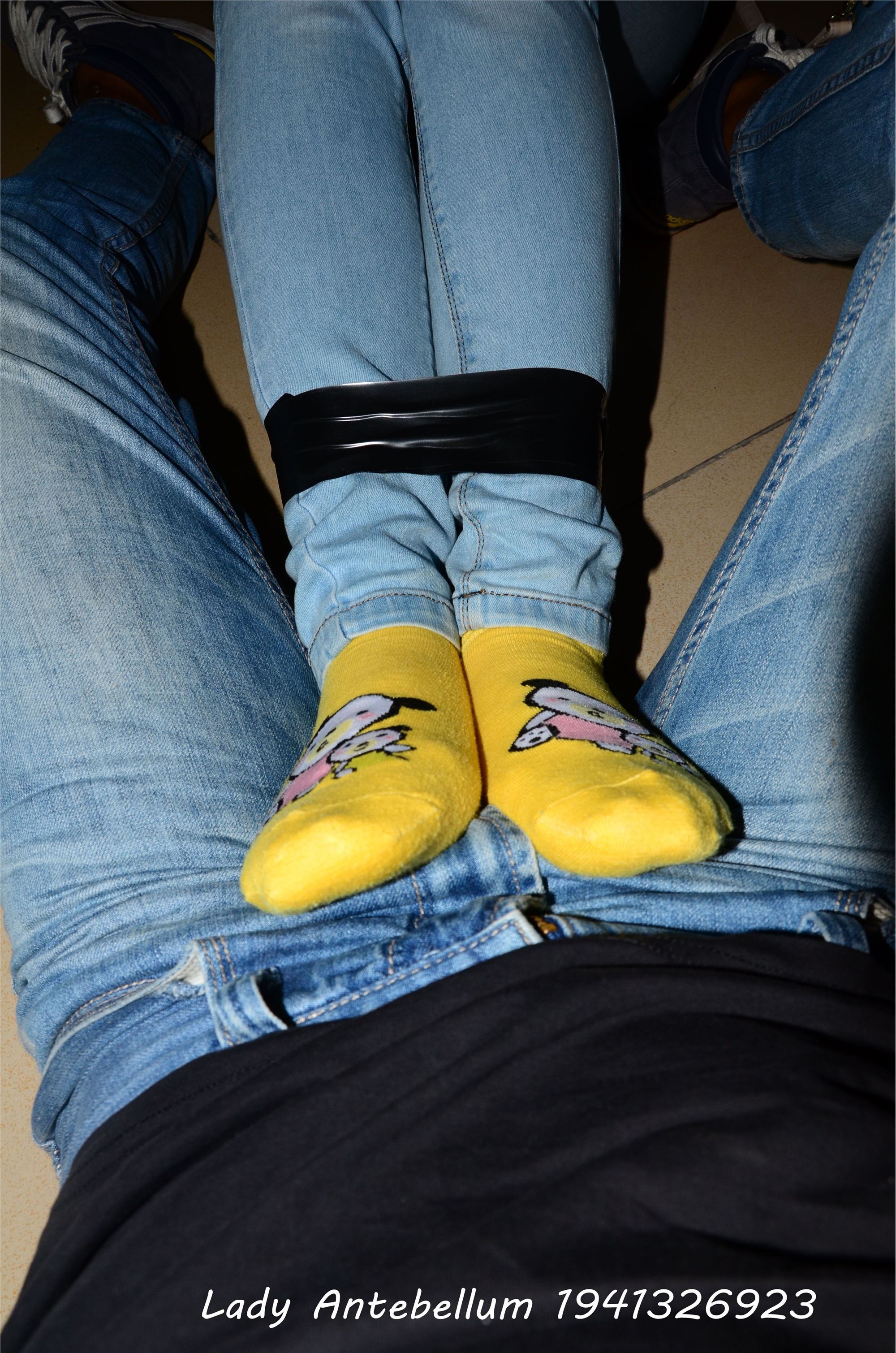 战前女神  恋足美腿棉袜女神级摄影套图 073