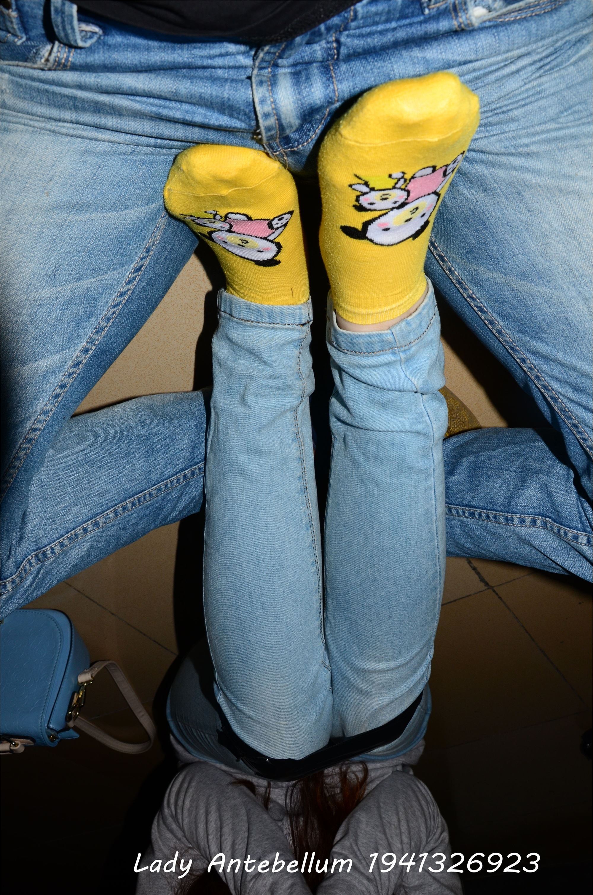 战前女神  恋足美腿棉袜女神级摄影套图 073