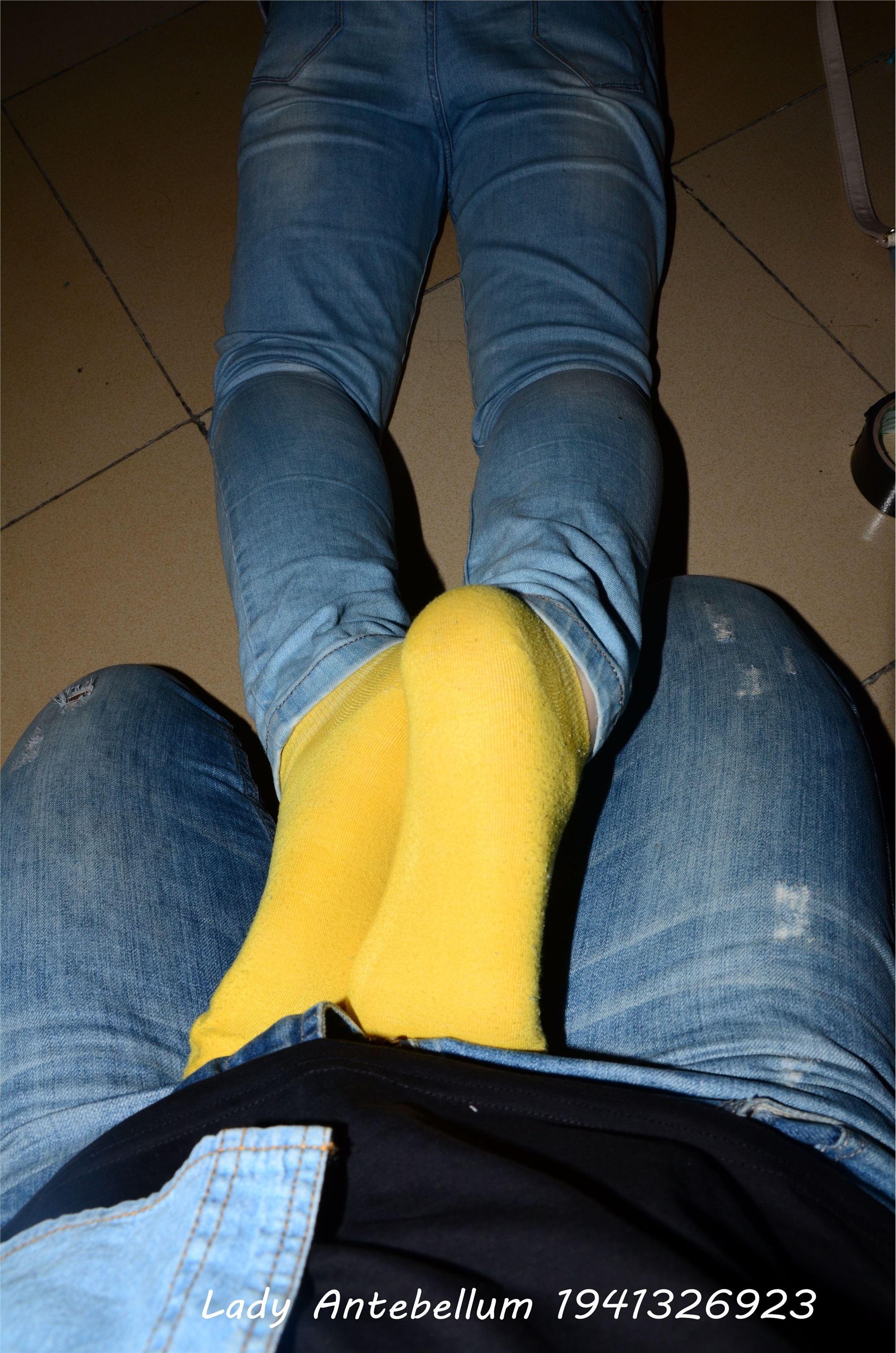 战前女神  恋足美腿棉袜女神级摄影套图 073