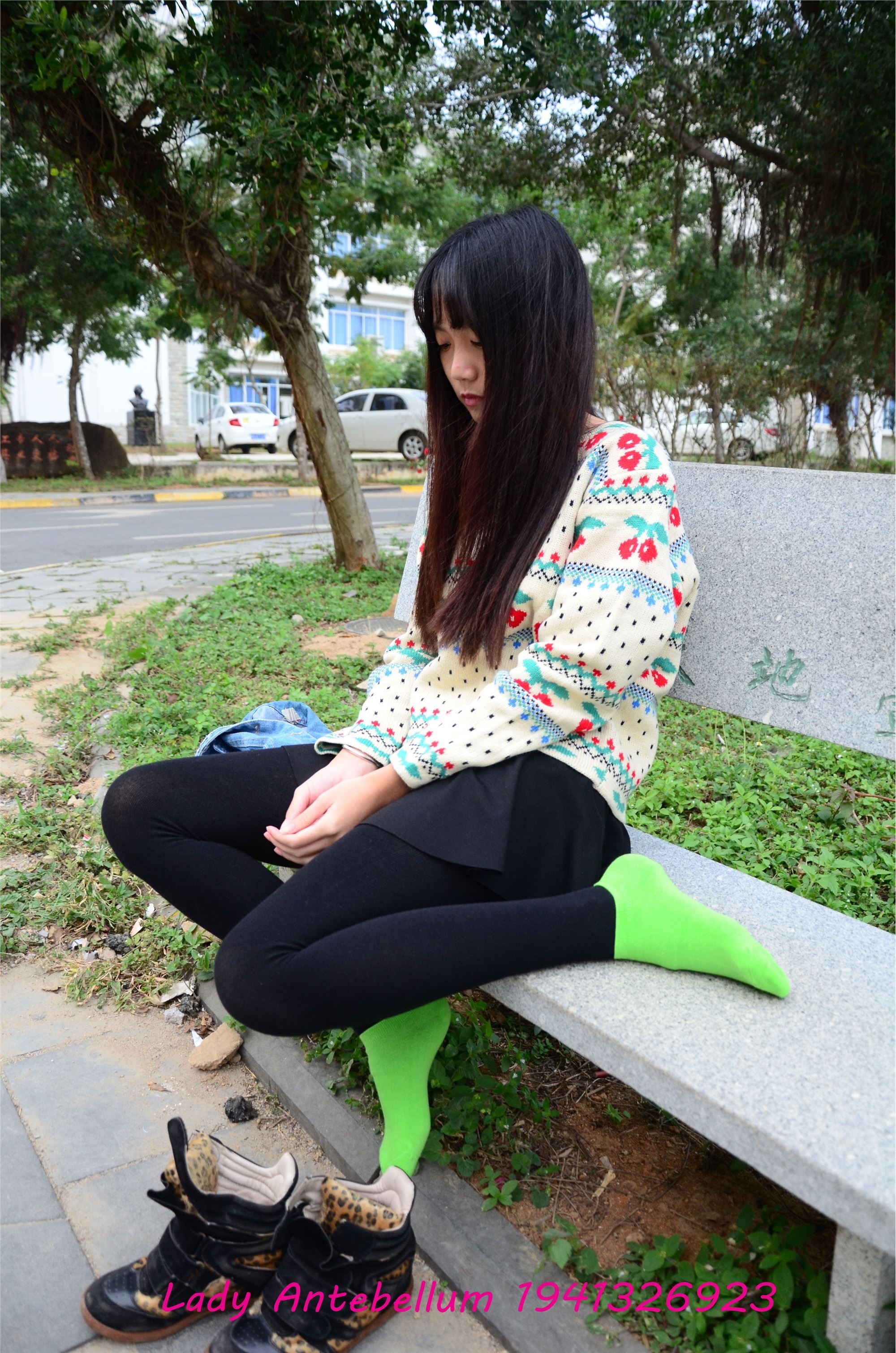 战前女神  恋足美腿棉袜女神级摄影套图 074