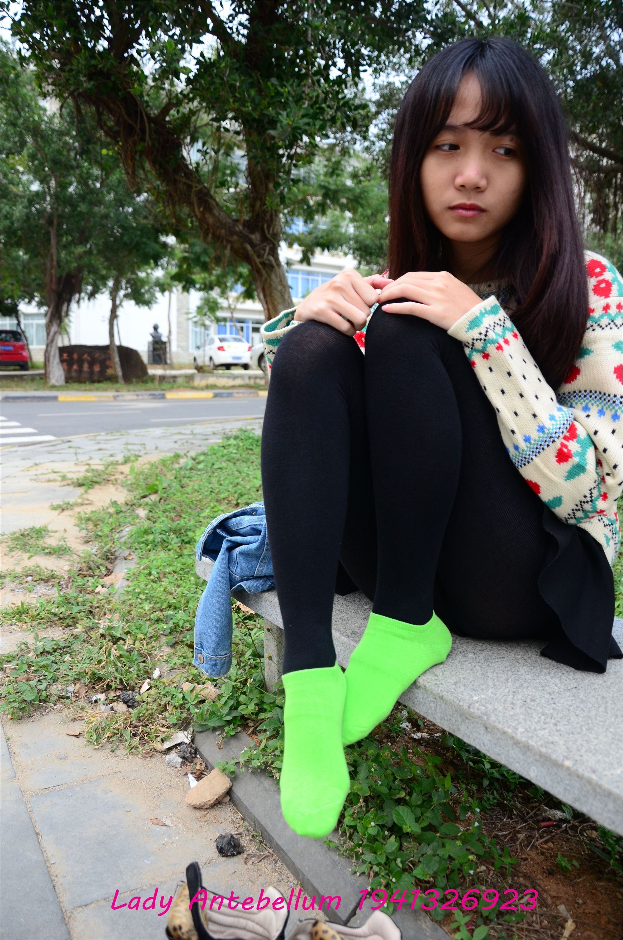 战前女神  恋足美腿棉袜女神级摄影套图 074