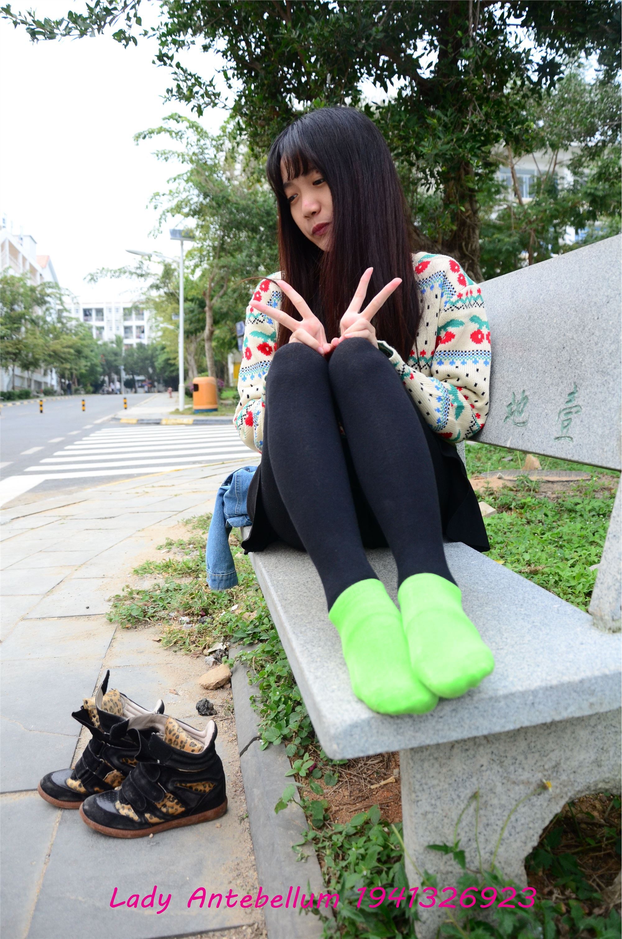 战前女神  恋足美腿棉袜女神级摄影套图 074