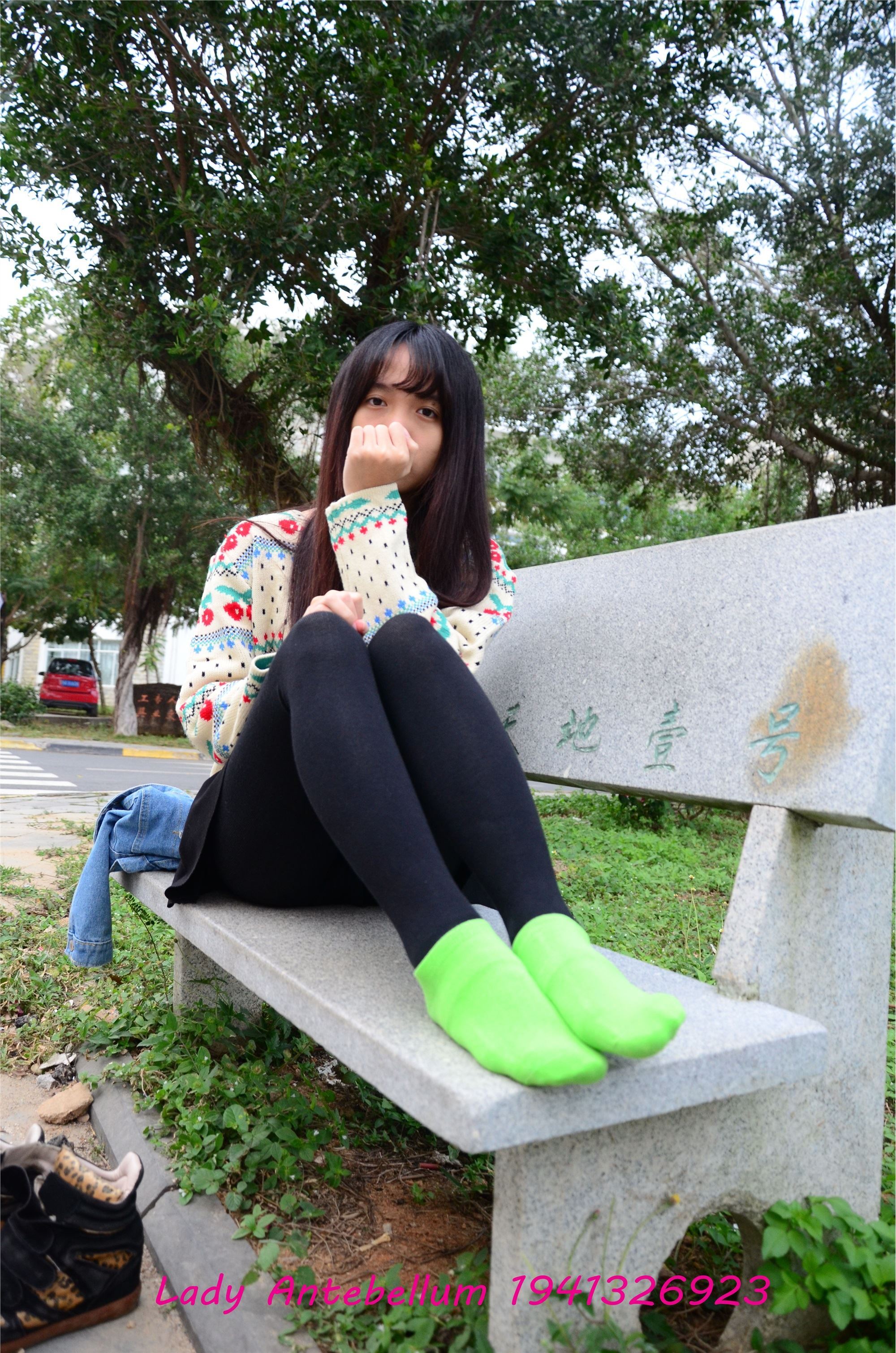 战前女神  恋足美腿棉袜女神级摄影套图 074