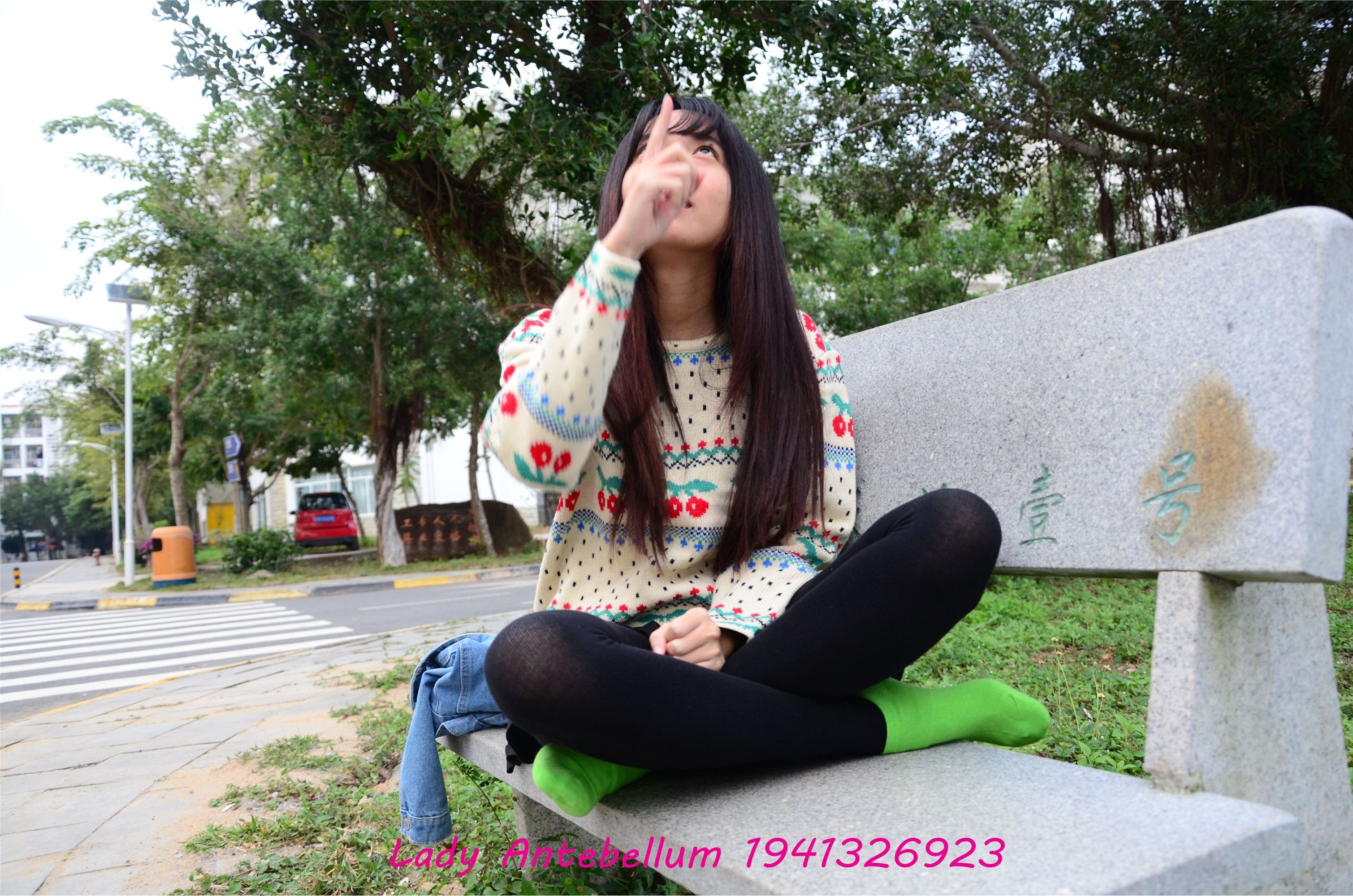 战前女神  恋足美腿棉袜女神级摄影套图 074